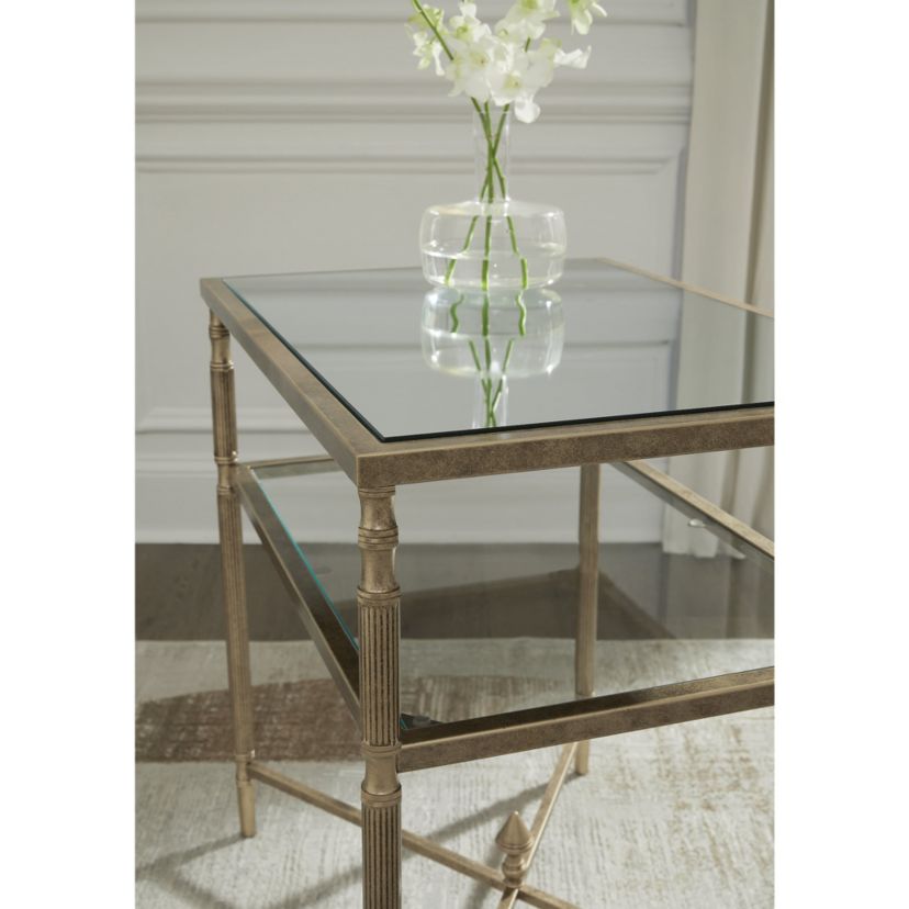 Cloverty End Table