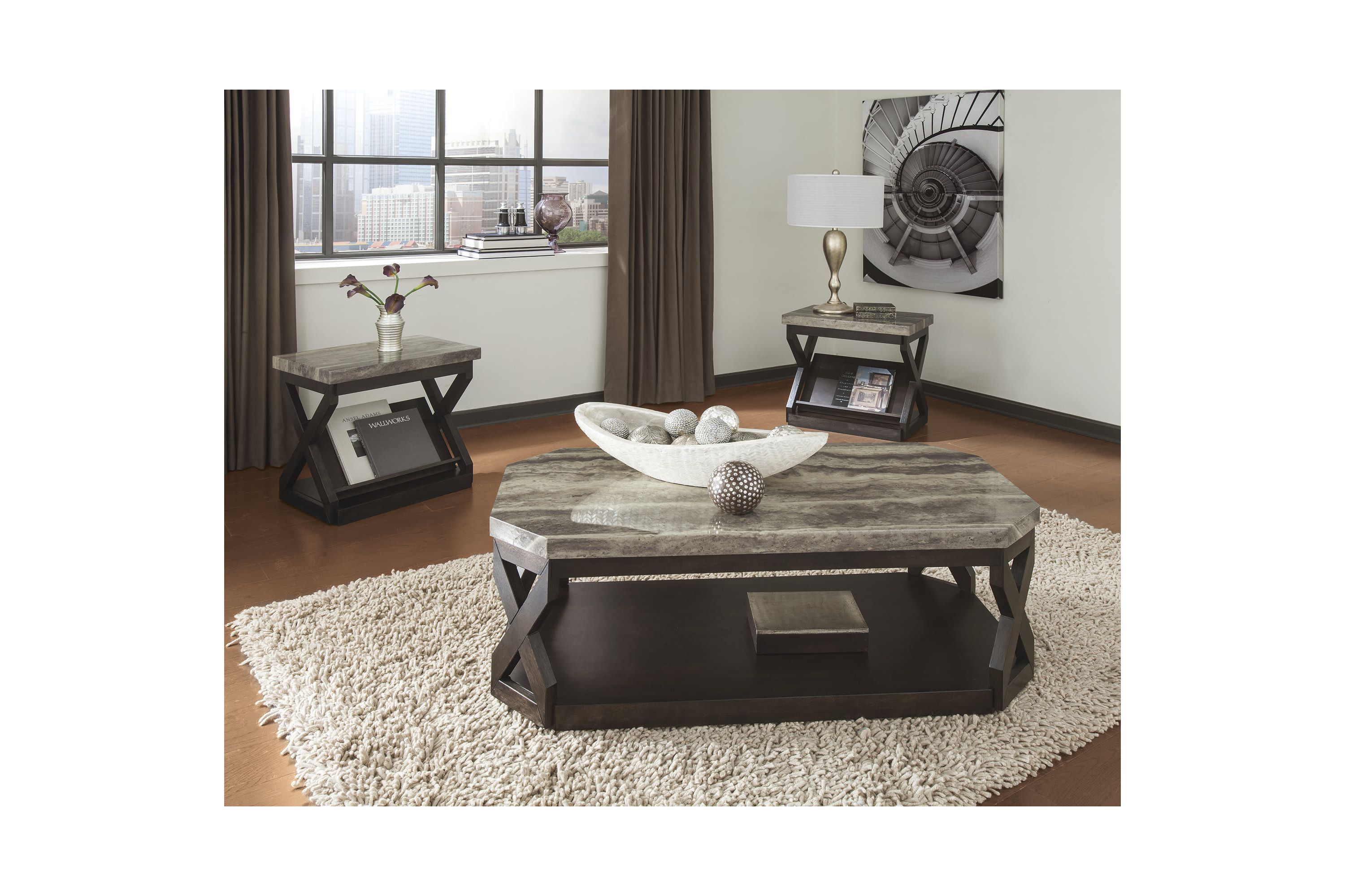 Radilyn Table (Set of 3)