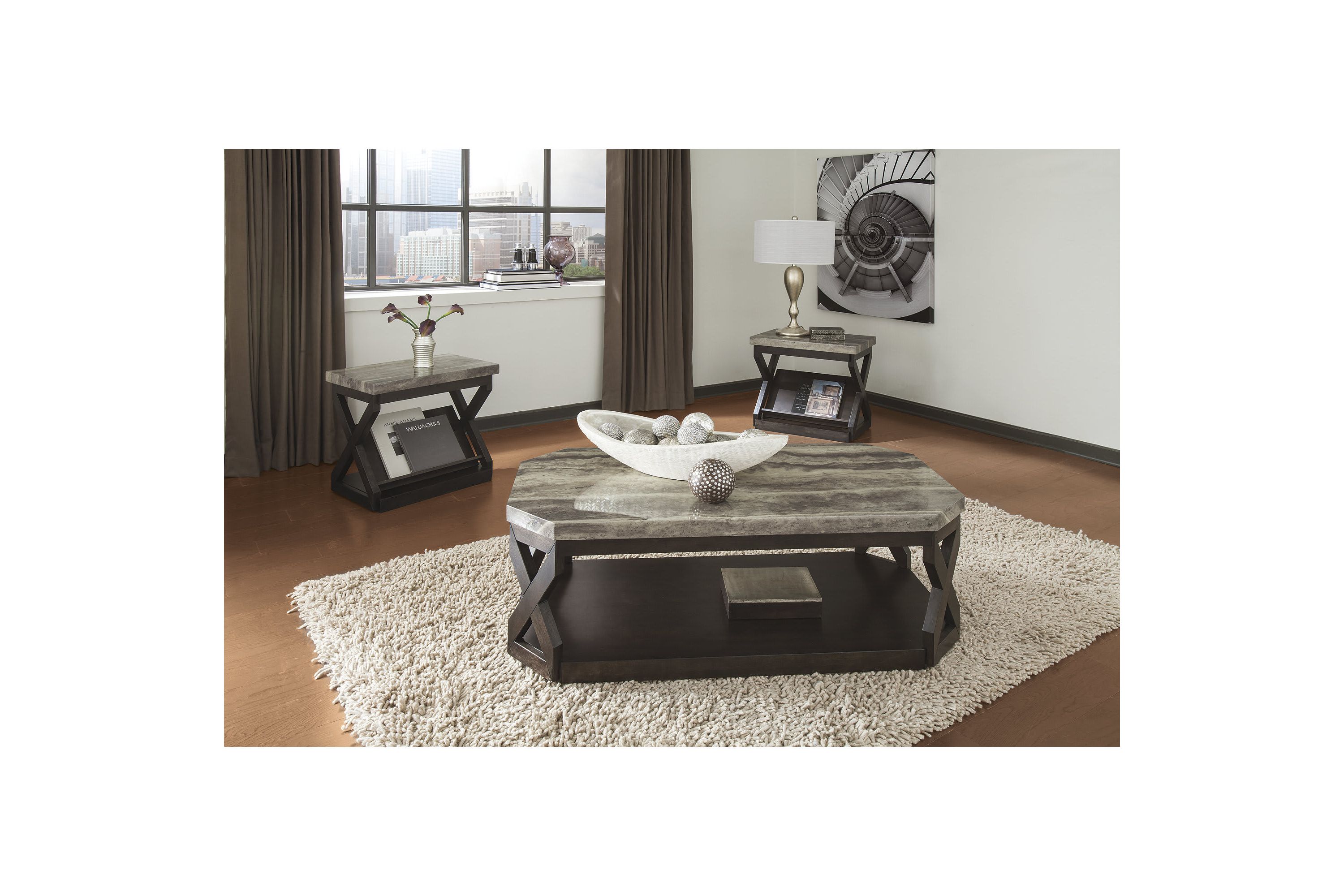 Radilyn Table (Set of 3)