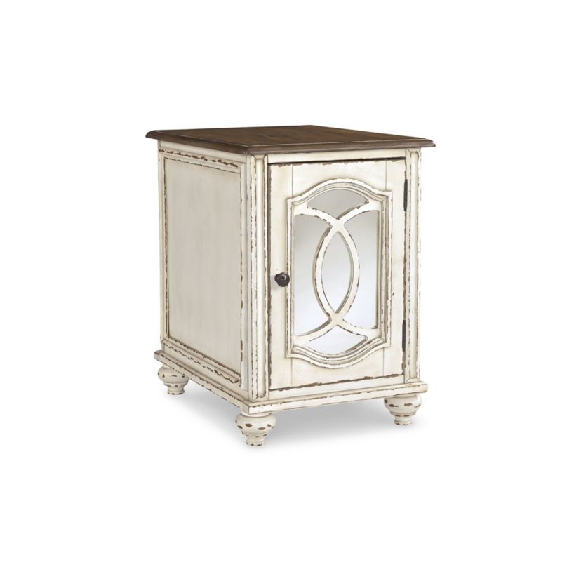 Realyn Chairside End Table