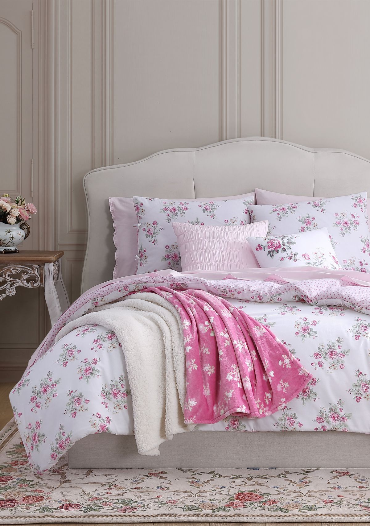 Juliet Comforter Set