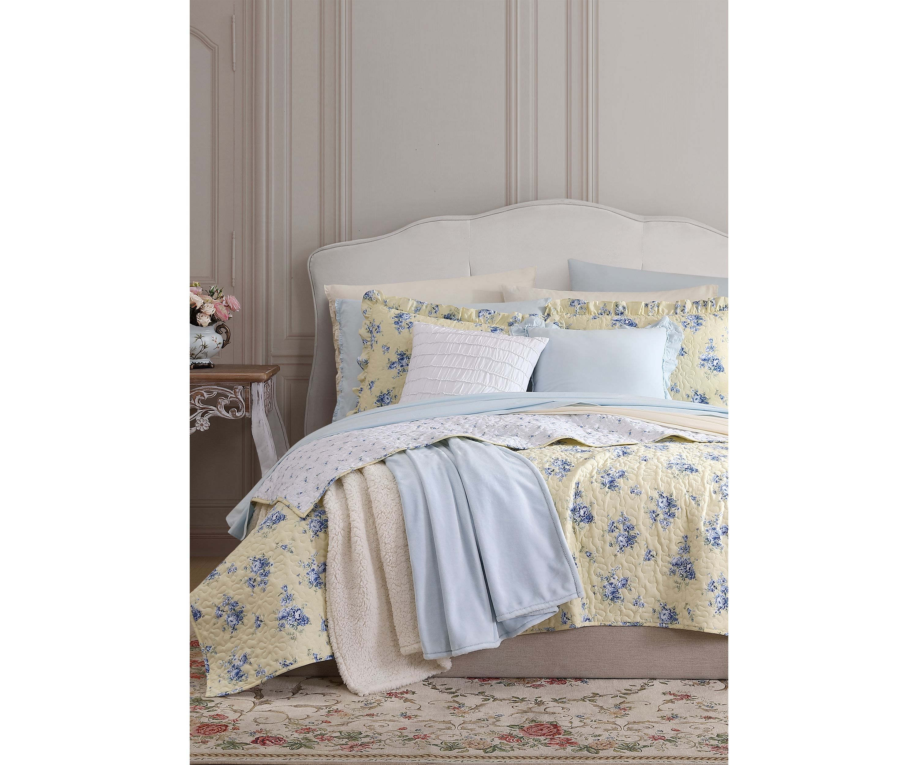 Amelia Quilt Set