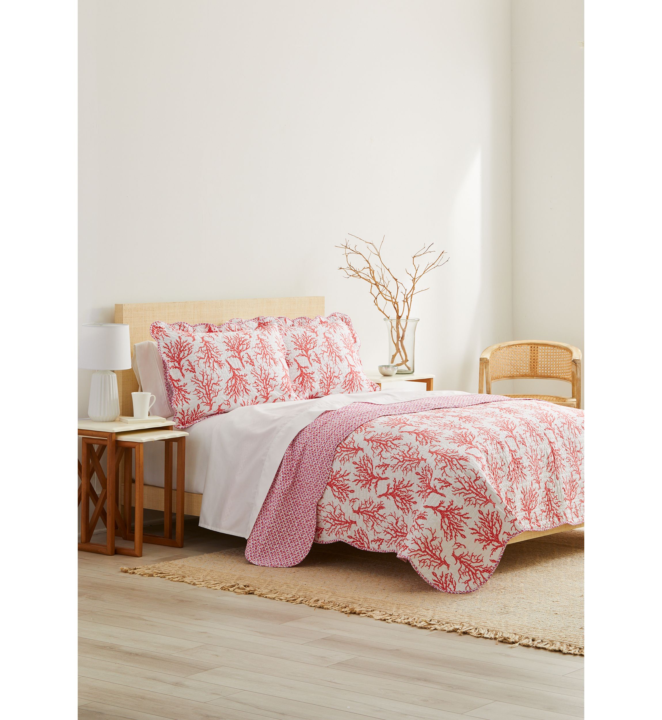 3 Piece Scallop Trim Coral Quilt Set