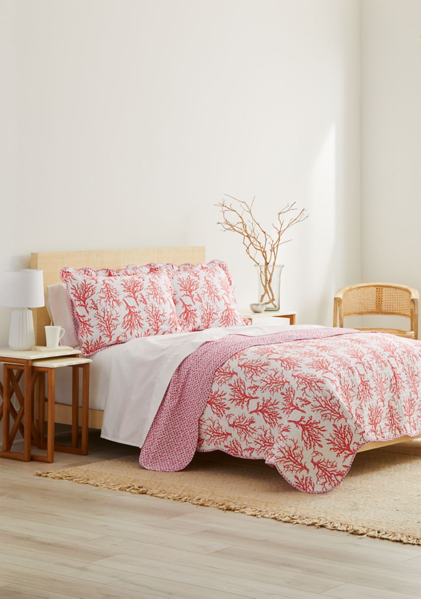 3 Piece Scallop Trim Coral Quilt Set