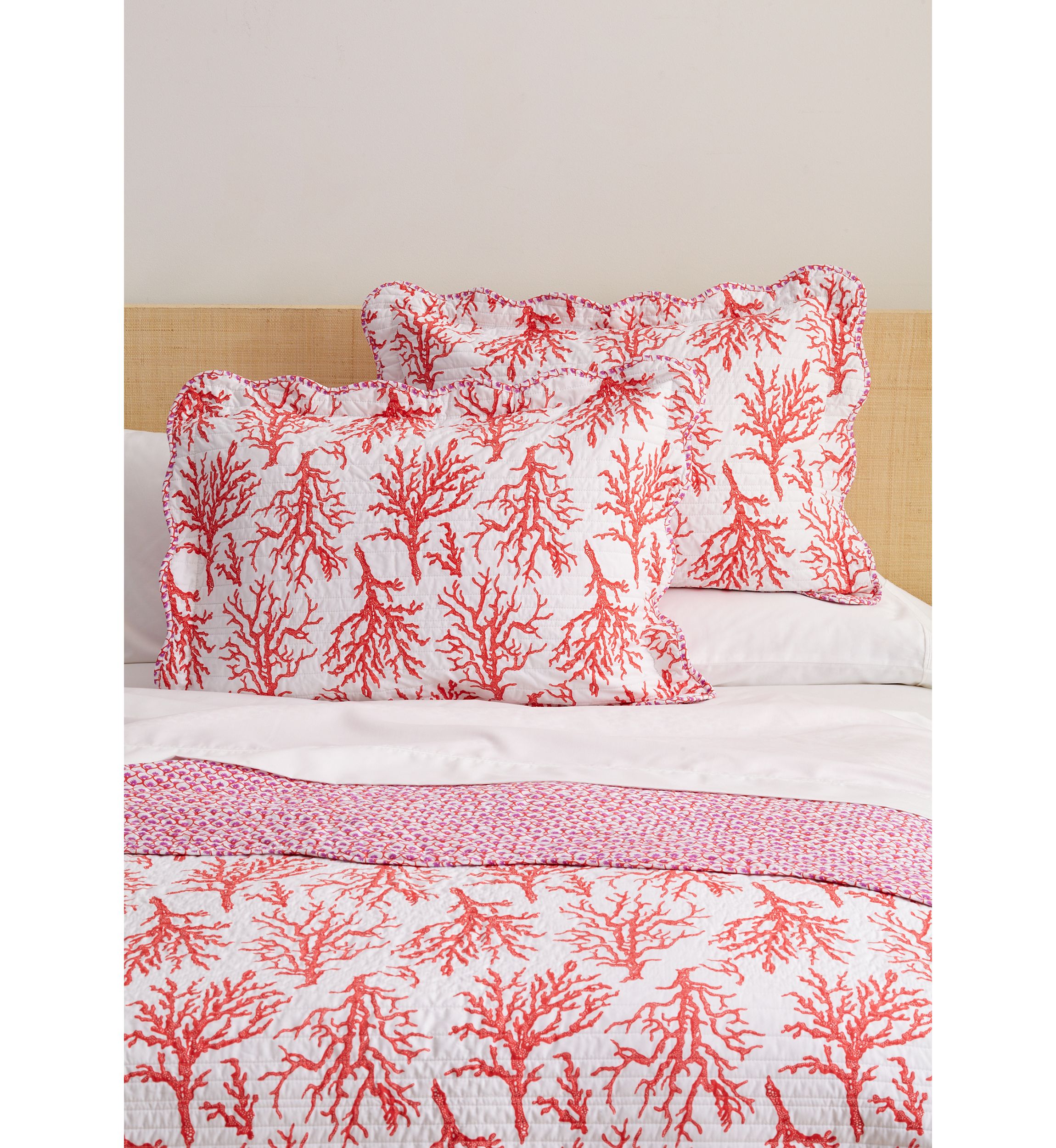 3 Piece Scallop Trim Coral Quilt Set