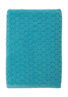 Caro Home Coastal Penny Dot Bath Towel | belk