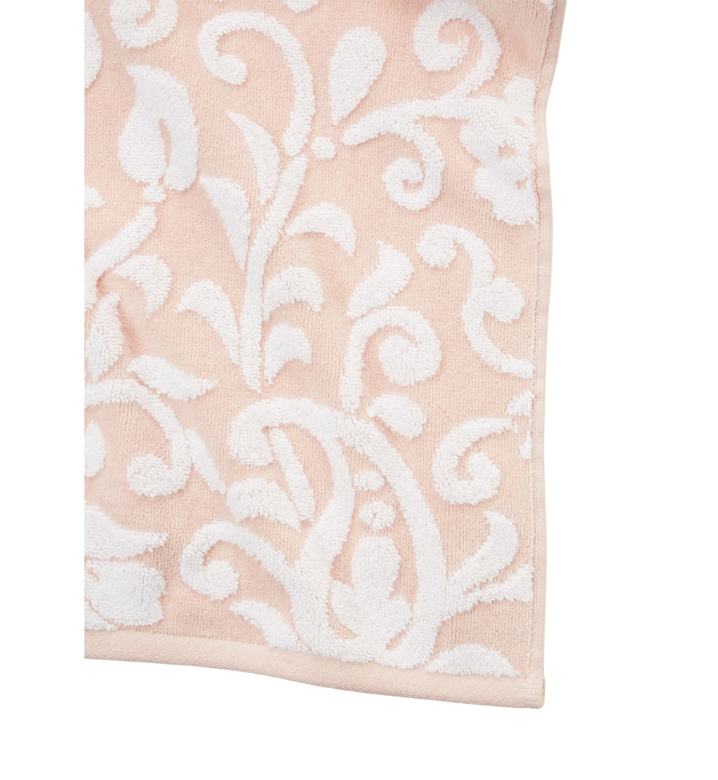 Heirloom Collection Bath Towel