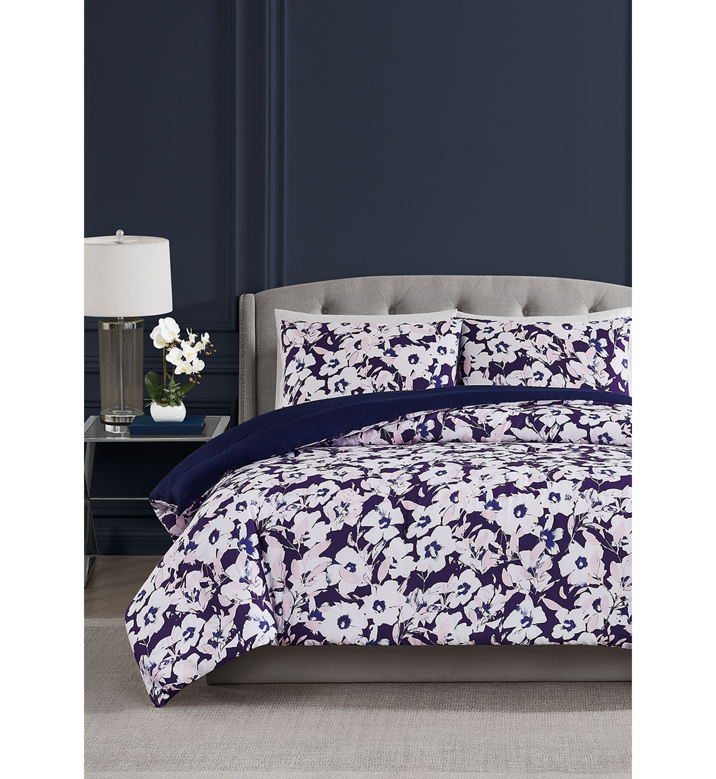Leila Vines Comforter Set