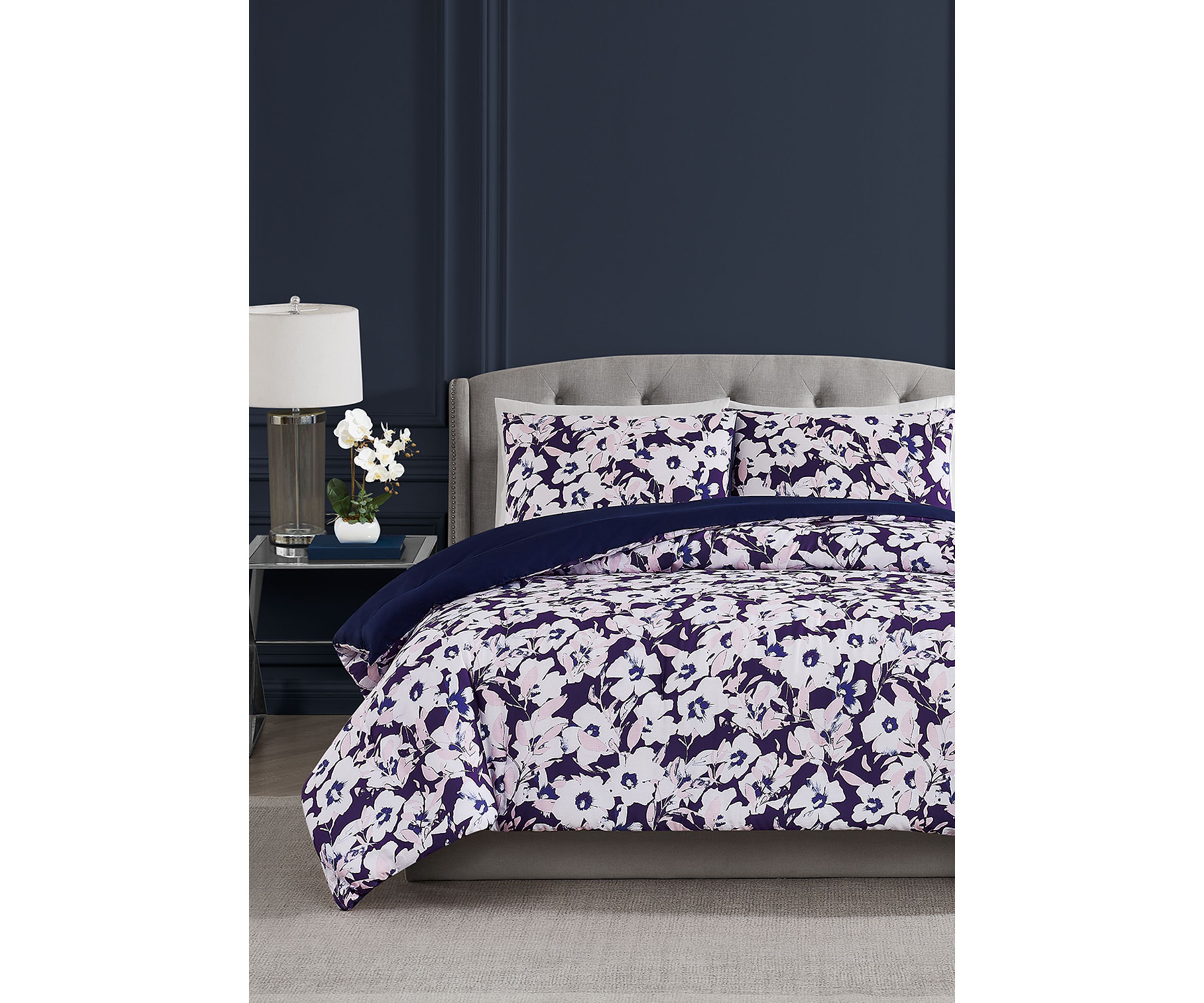 Leila Vines Comforter Set
