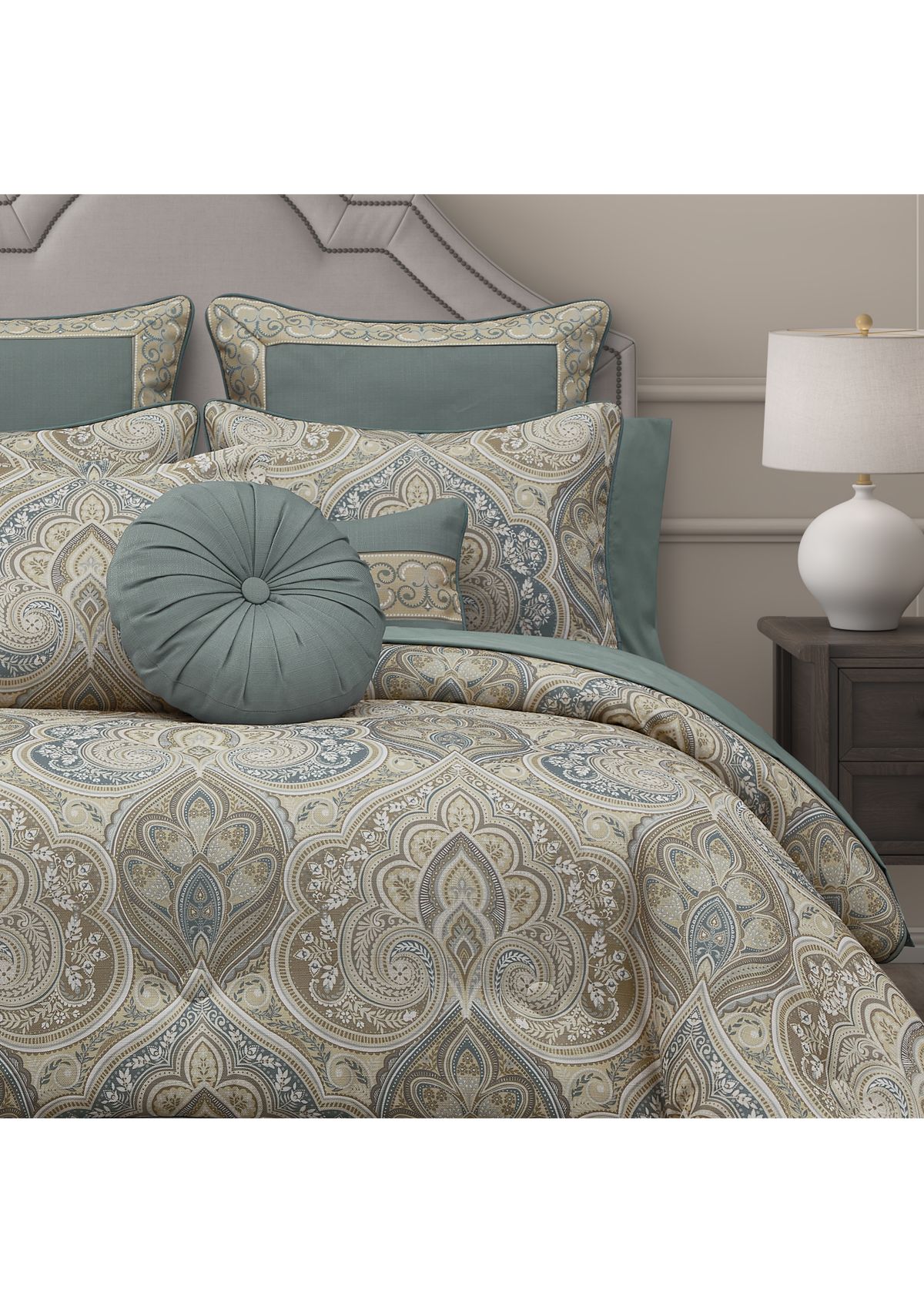 Marco King Comforter Set