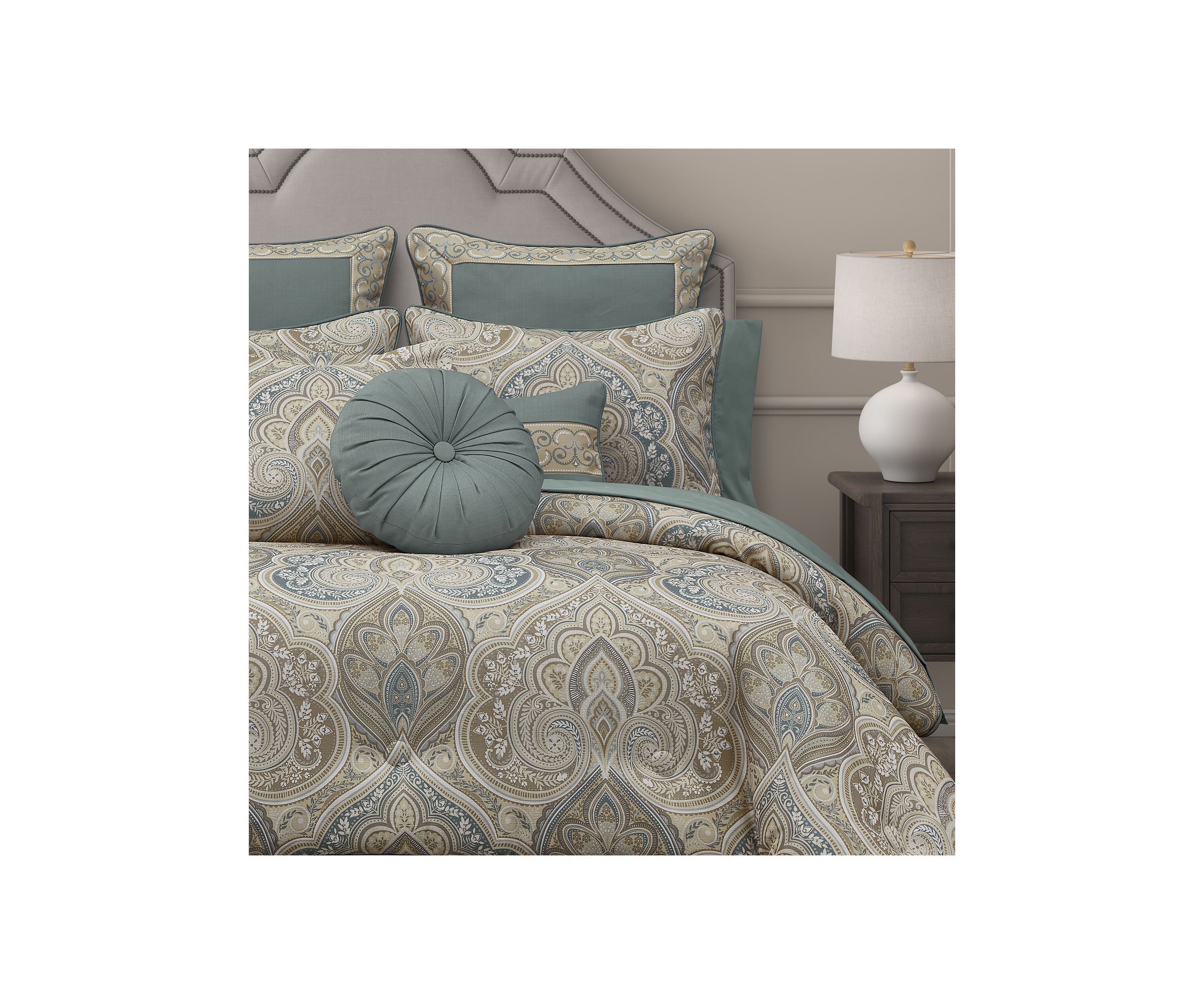 Marco King Comforter Set