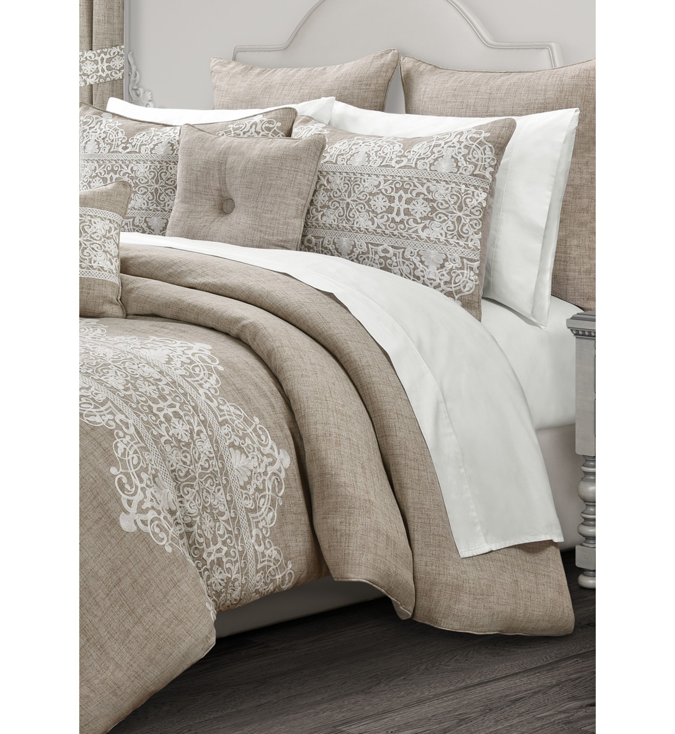 Lacey 3 Piece Comforter Set