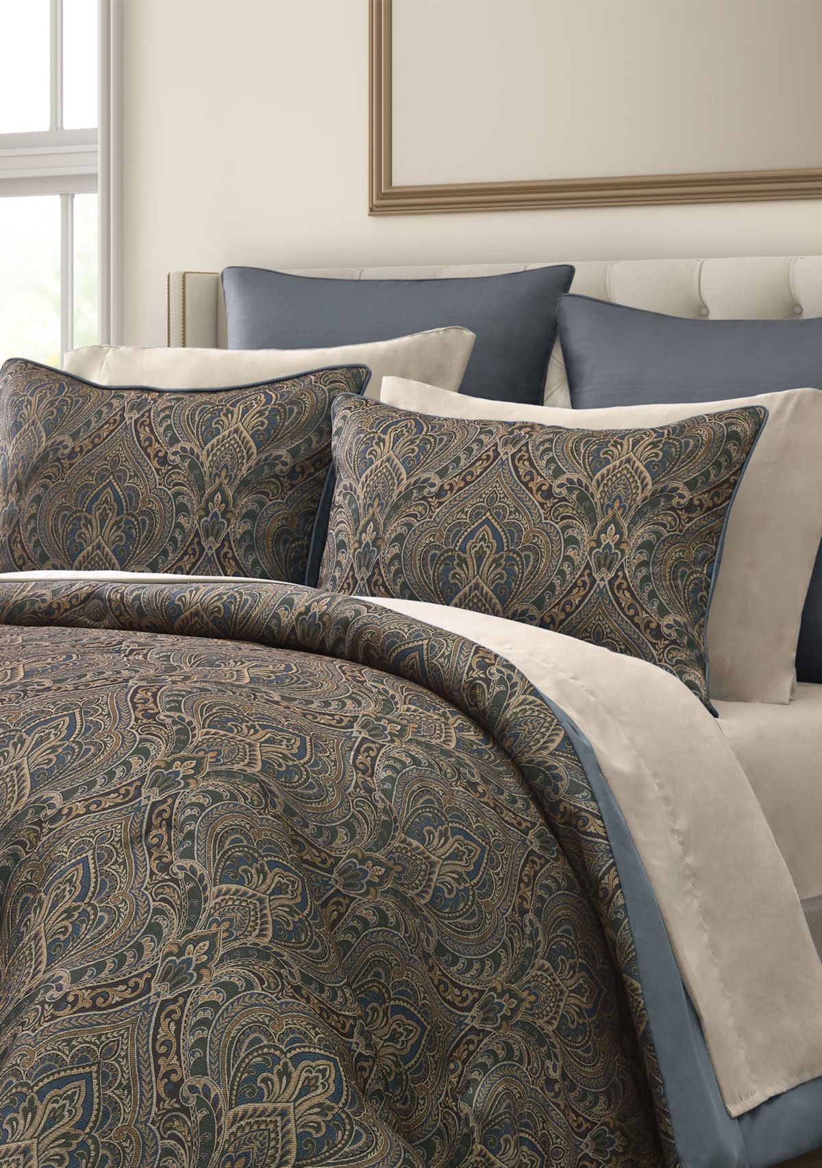 Madeline Comforter Set