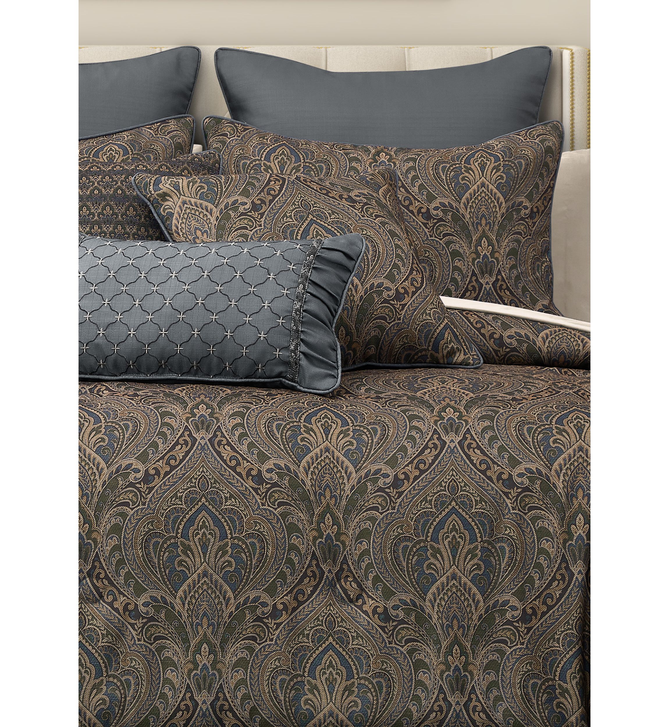 Madeline Comforter Set