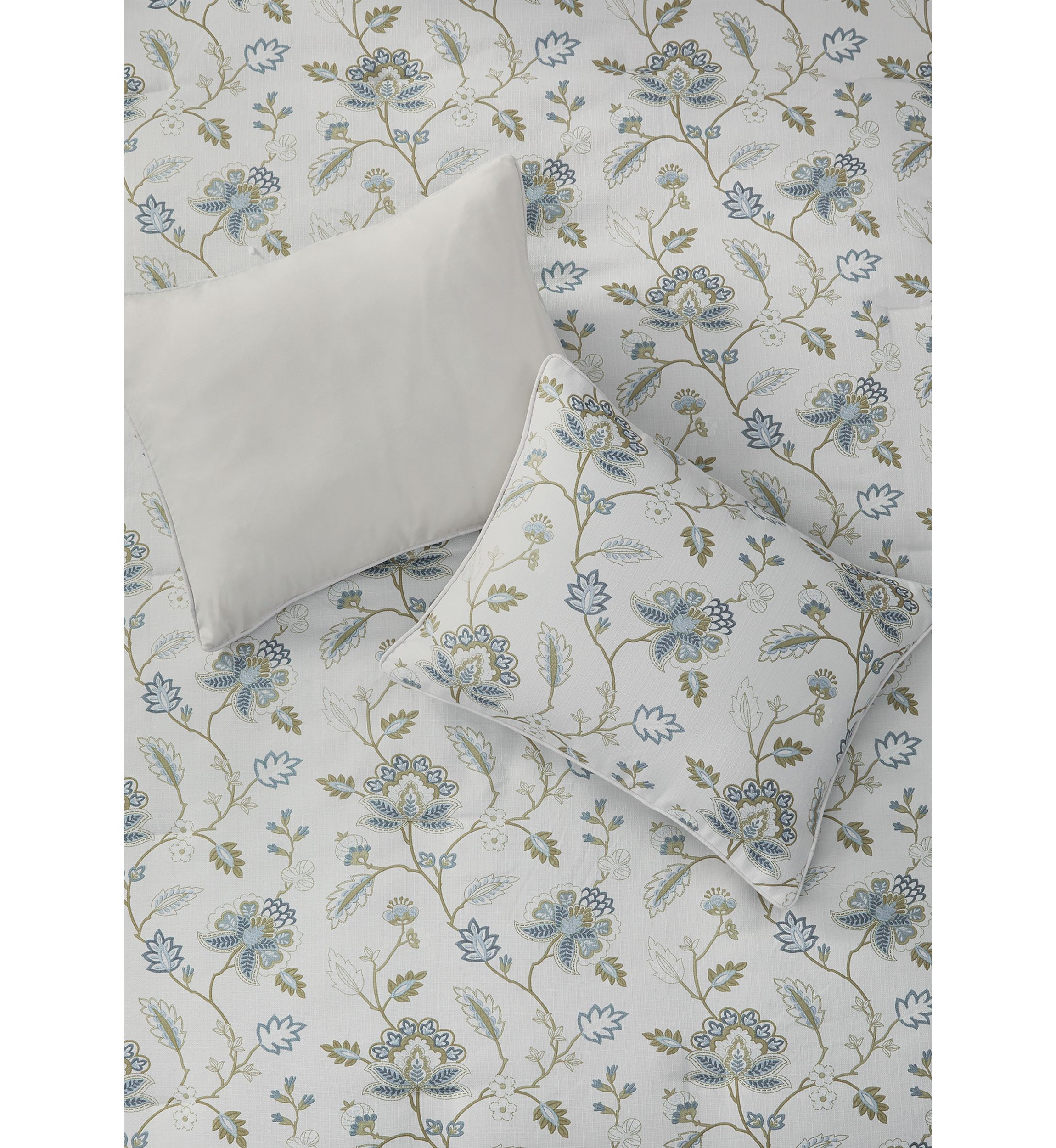 Mara Queen Comforter Set