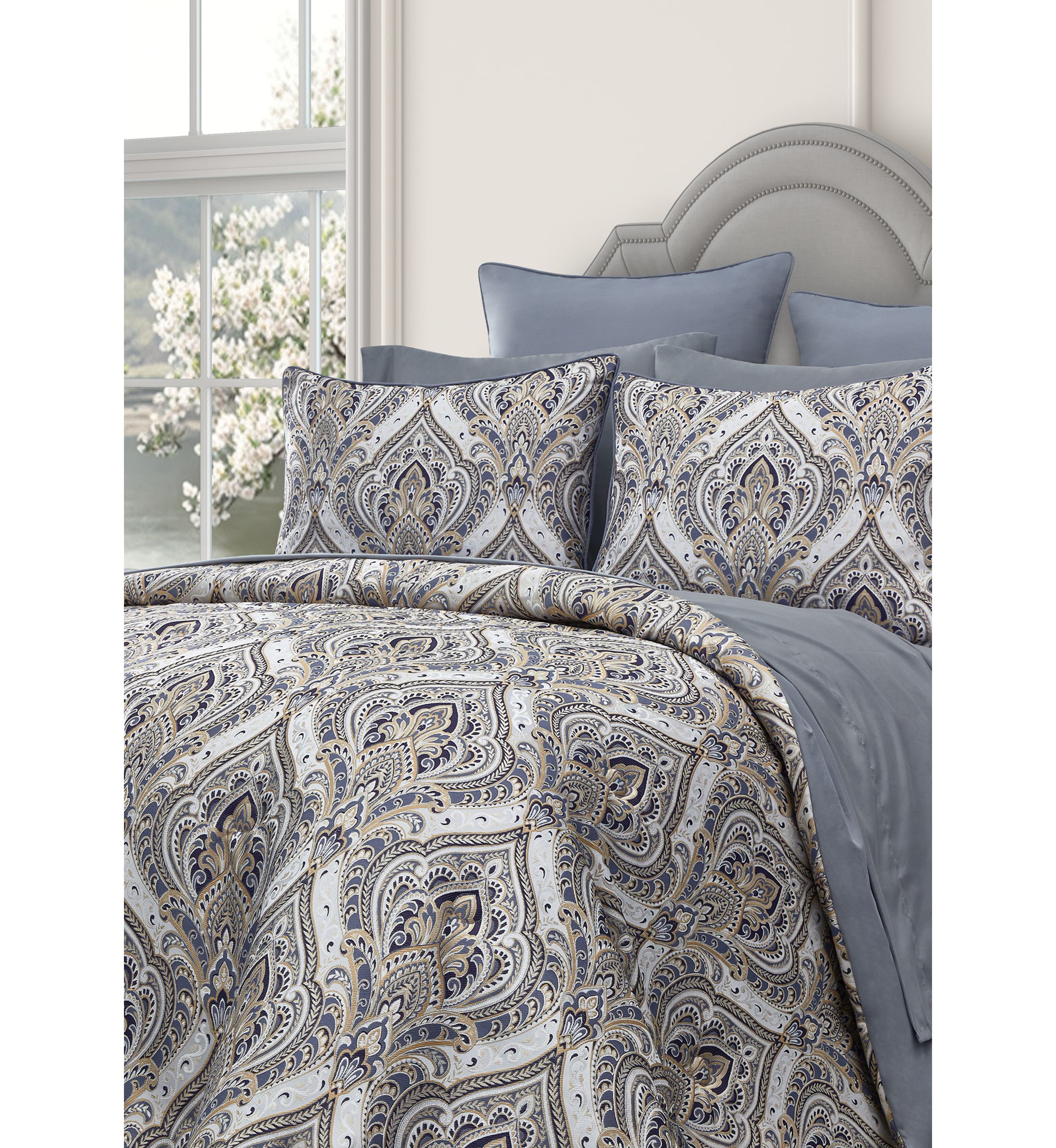 Melbourne Queen Comforter Set