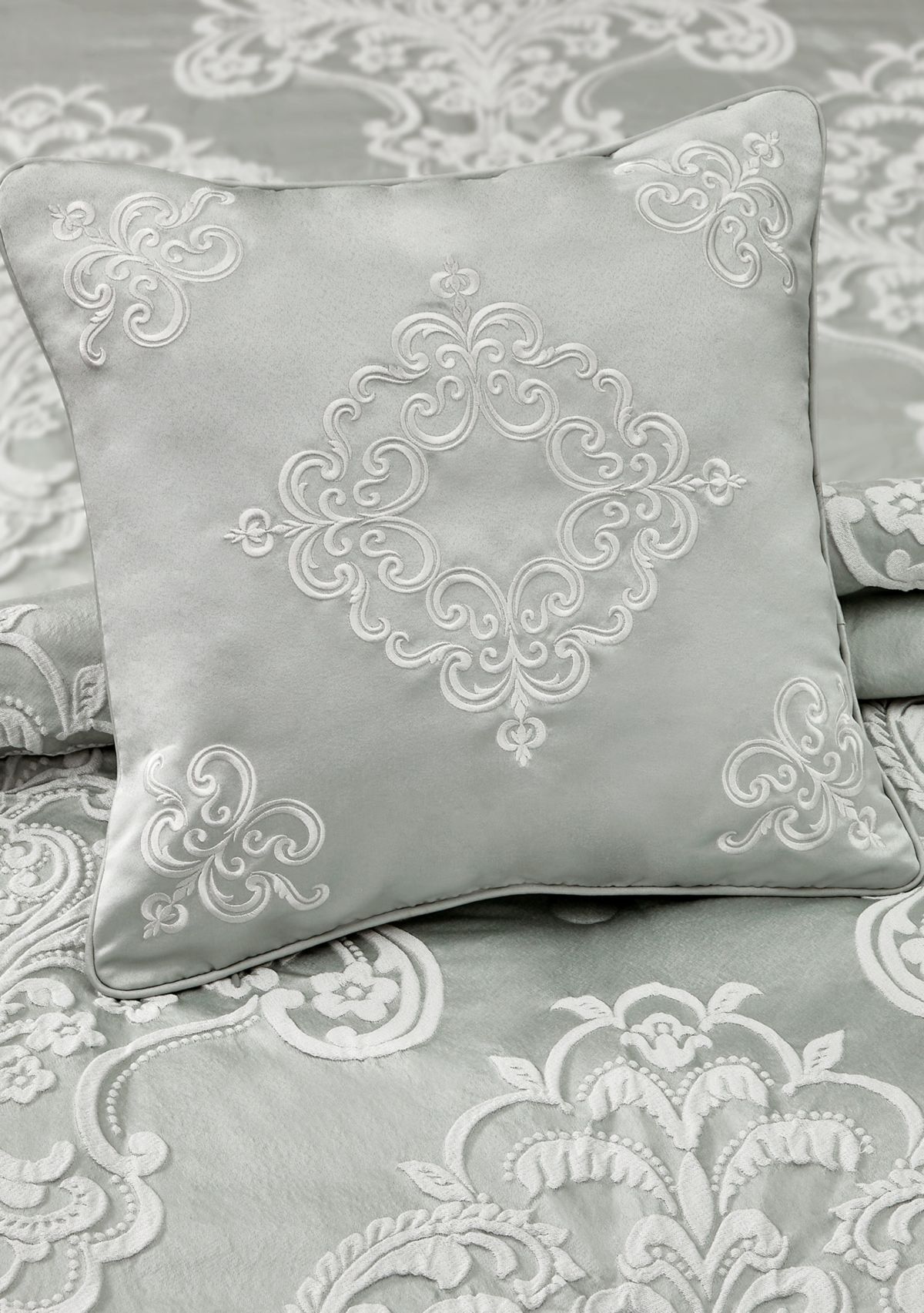 Salerno 18" Square Decorative Throw Pillow