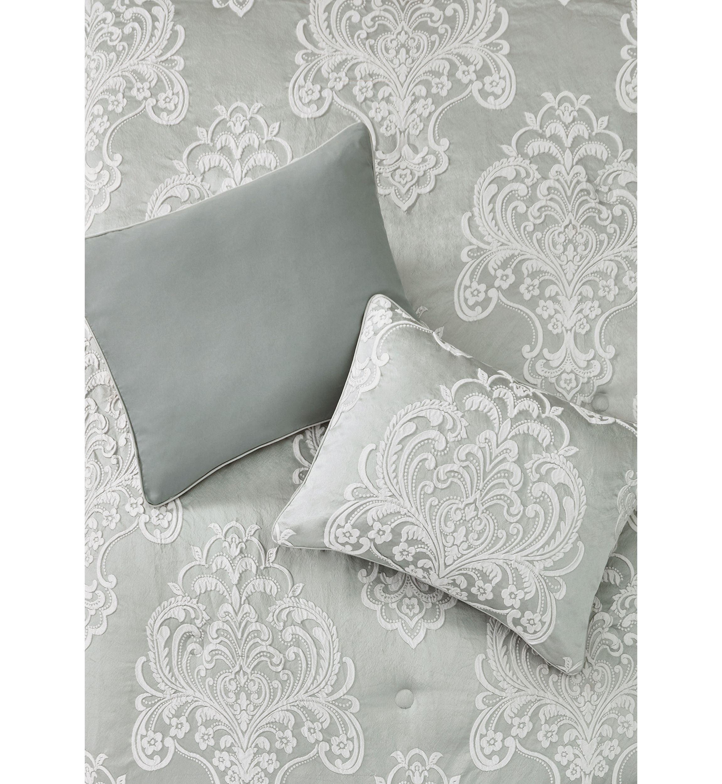 Salerno 3 Piece Comforter Set