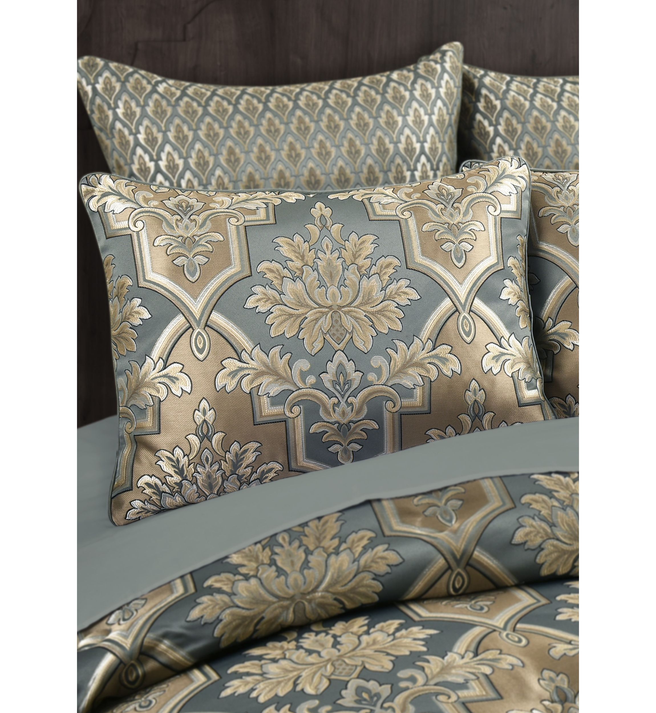 Belluno Comforter 3 Piece Set