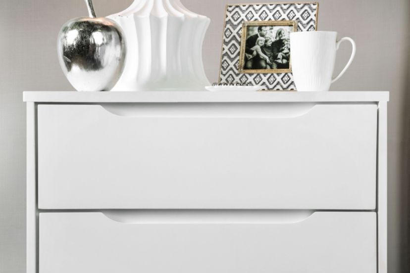 Barcelona 2-Drawer Solid Wood Nightstand