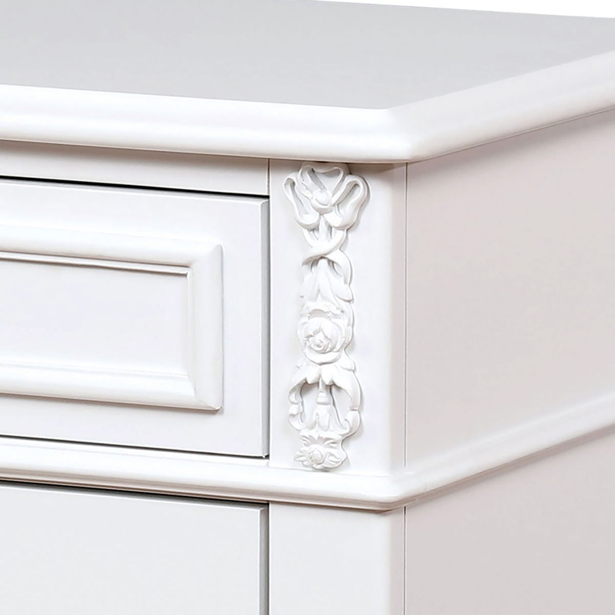 Dami Nightstand with USB Port