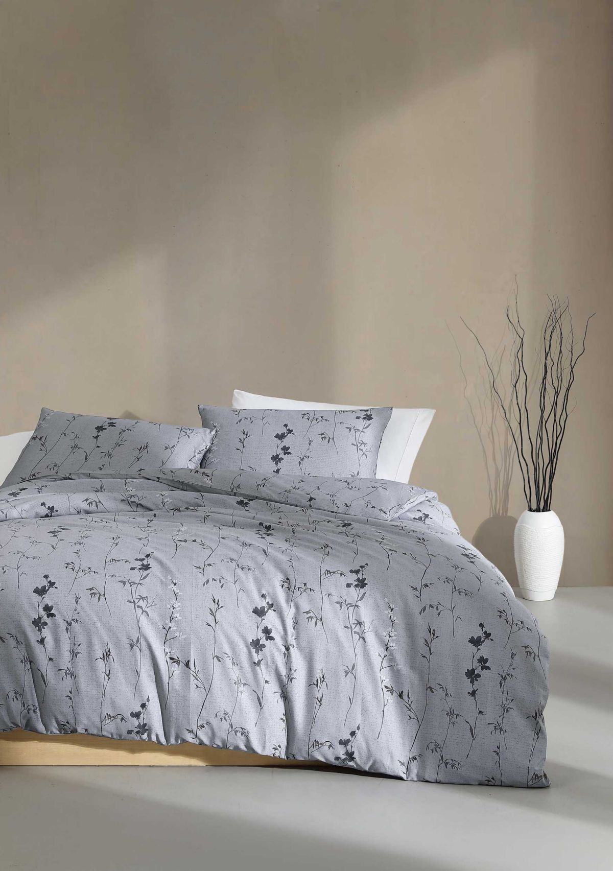 Wildflower Sateen Comforter Set