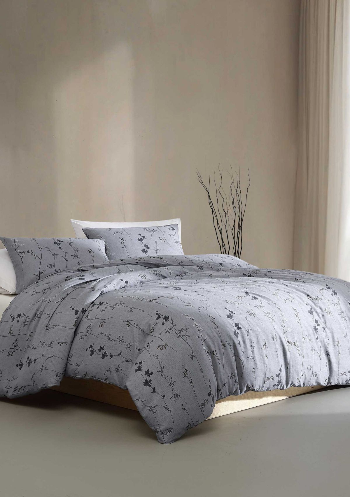Wildflower Sateen Comforter Set