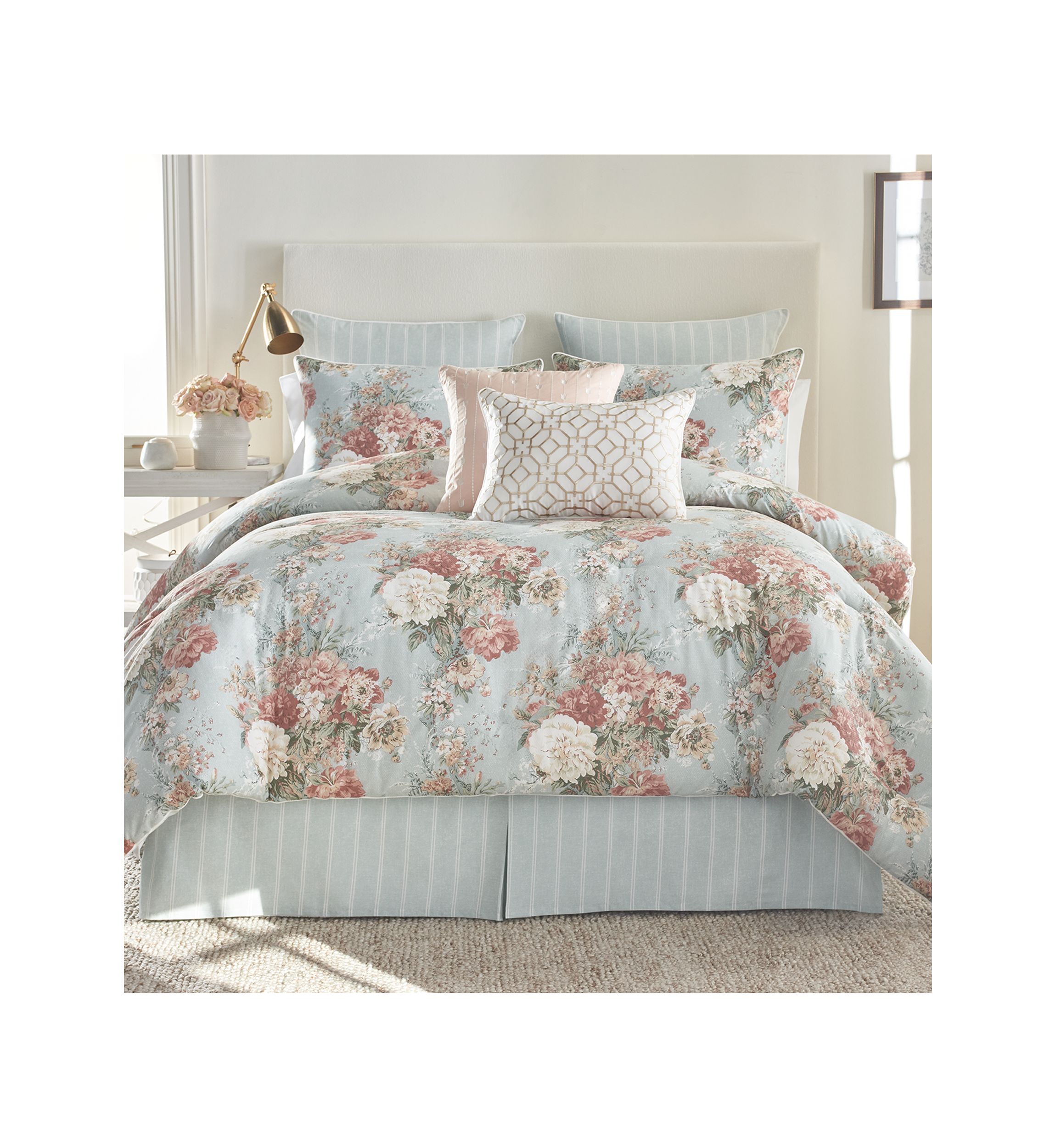 Ballad Bouquet Comforter Set