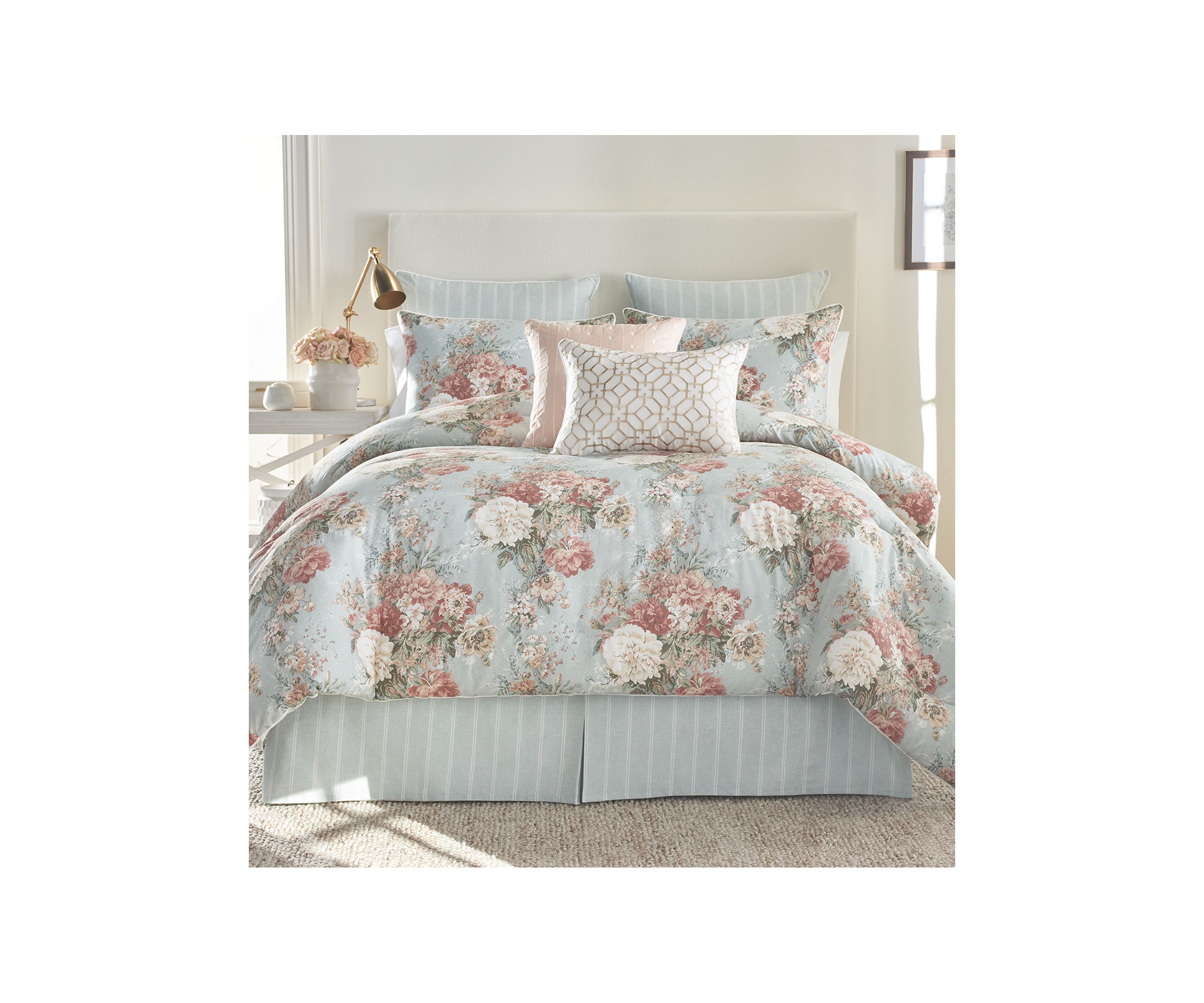 Ballad Bouquet Comforter Set