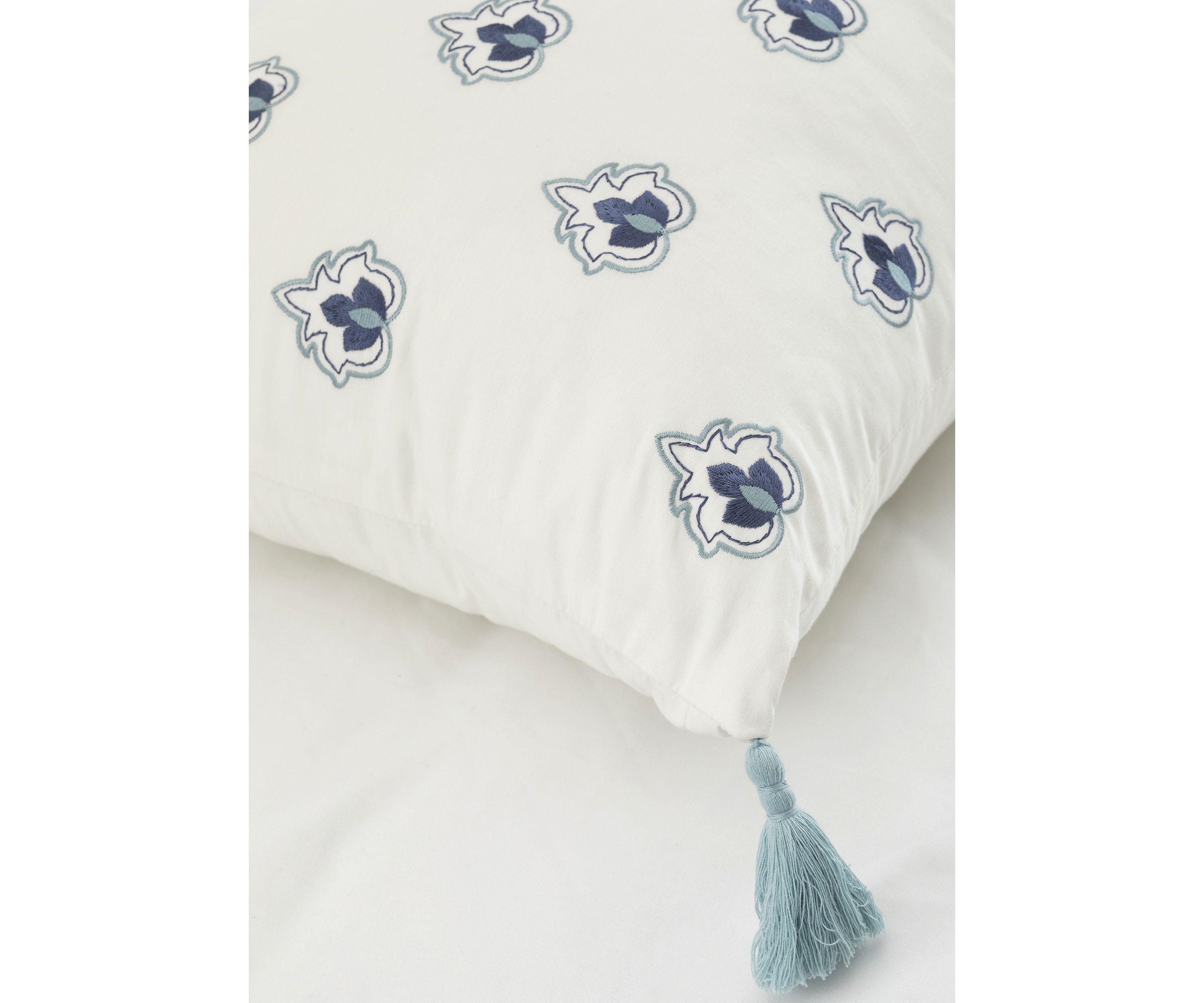 Castleford Tassel Pillow