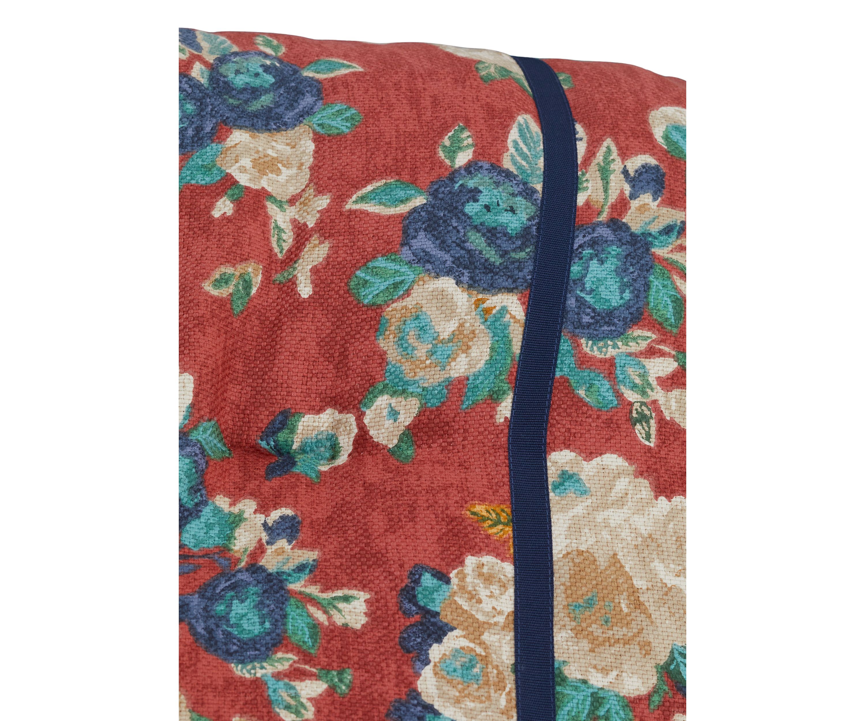 Camilla Comforter Set