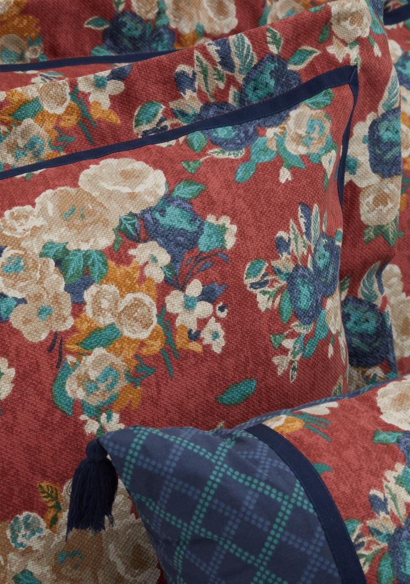 Camilla Comforter Set