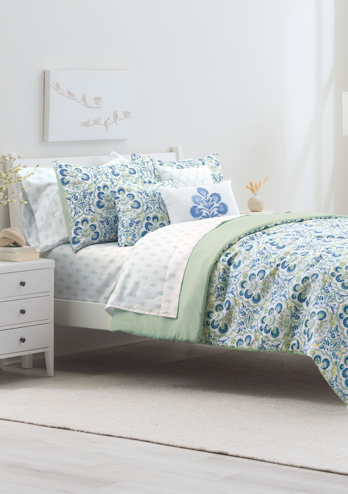 Floral Ogee 10-Piece Bedding Set
