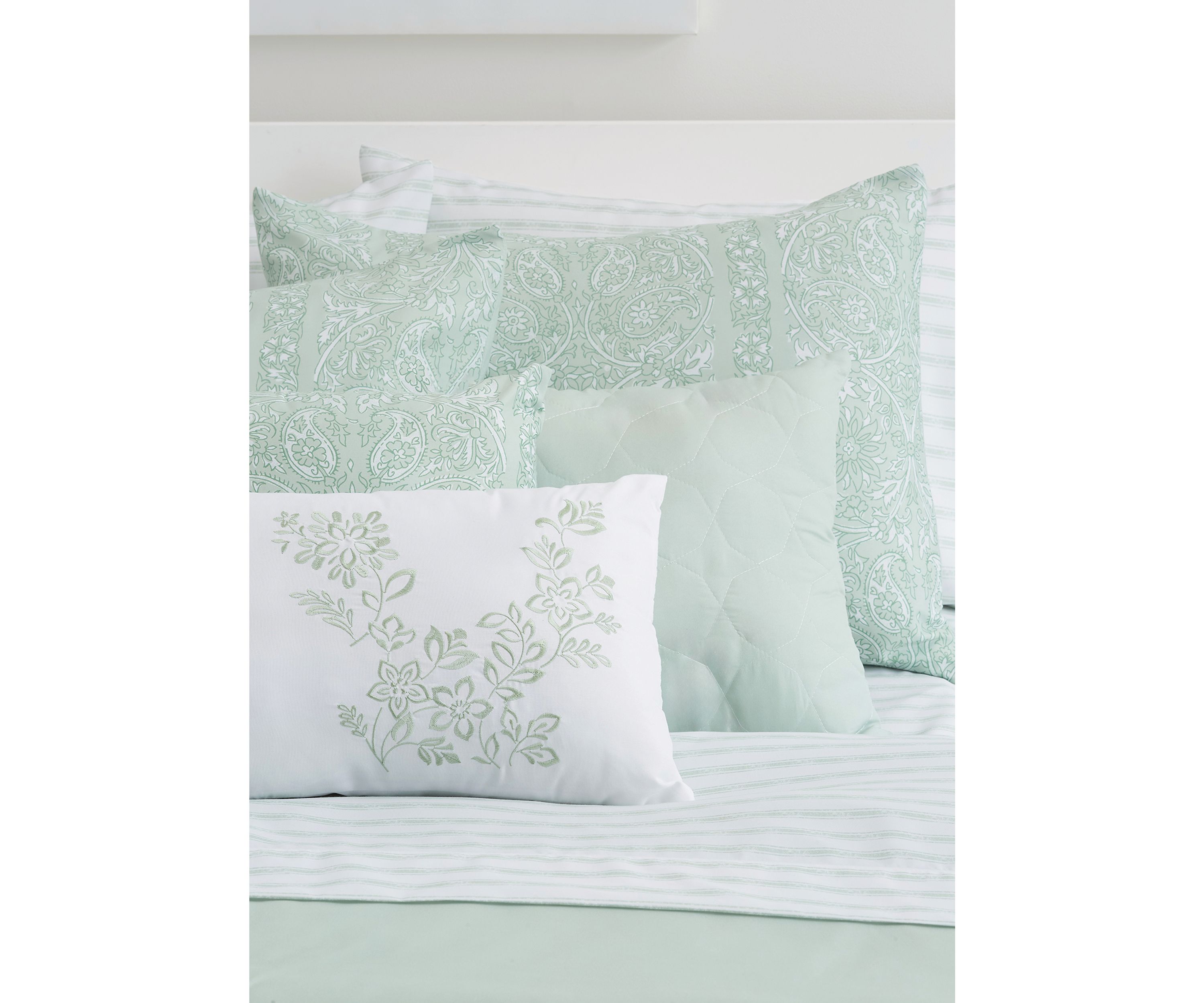 Perla Paisley 10-Piece Comforter Set