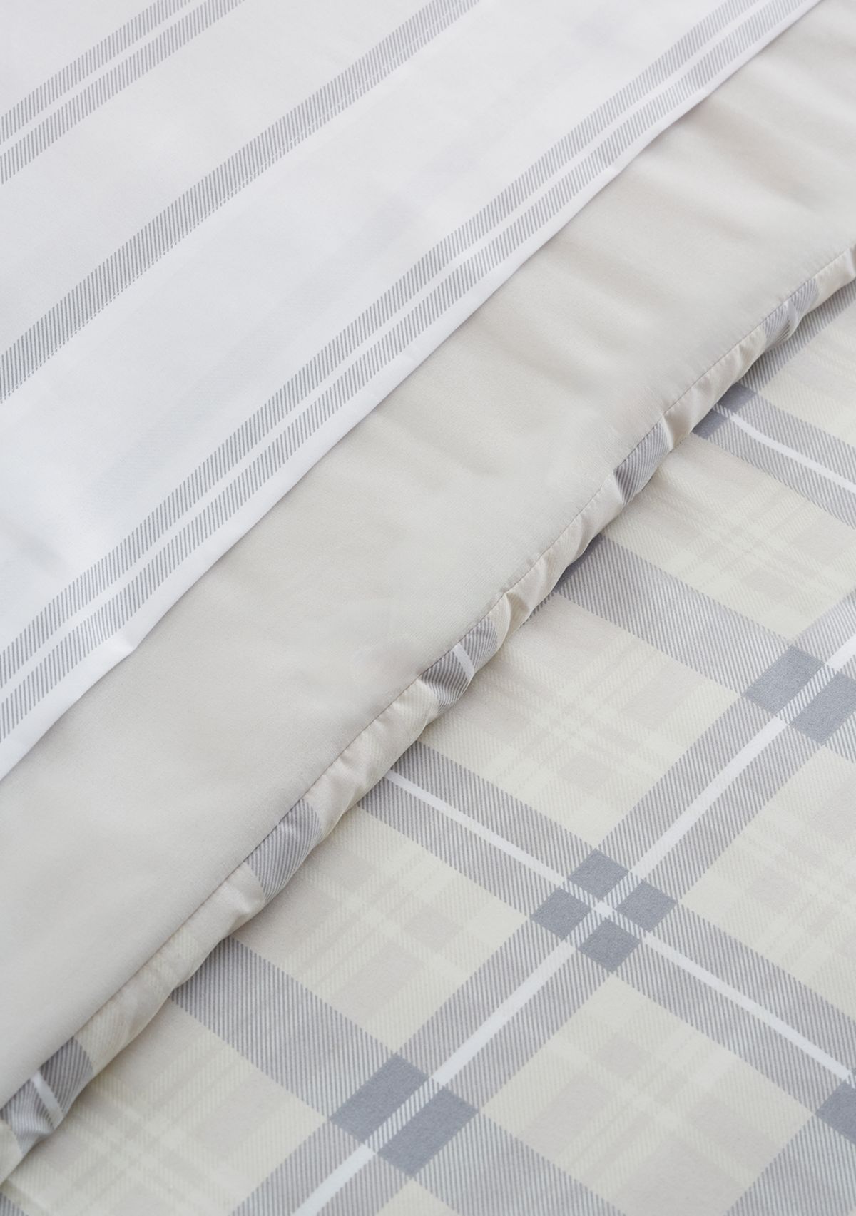 Plaid 10 Piece Comforter Set