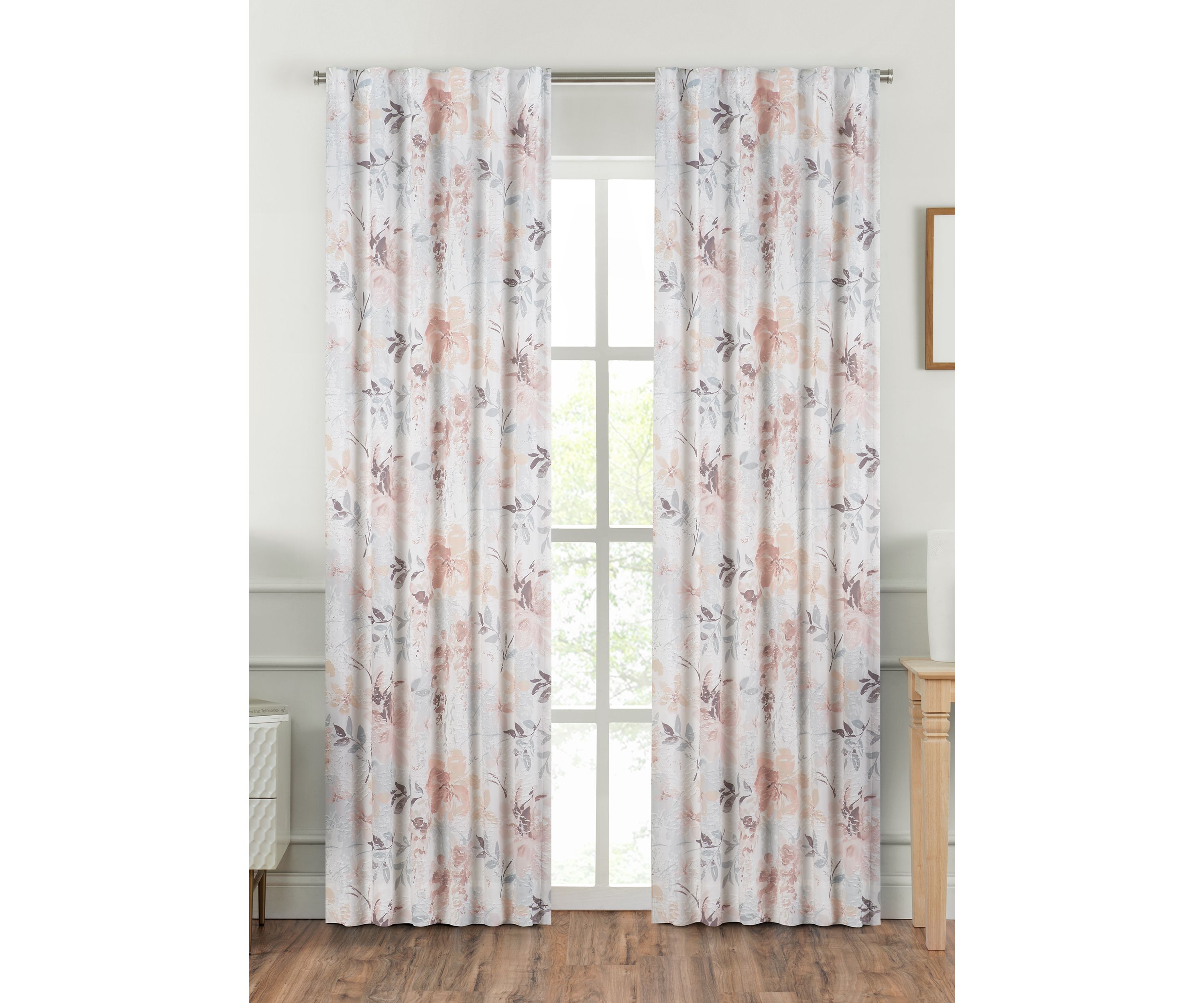 Liana Drapes