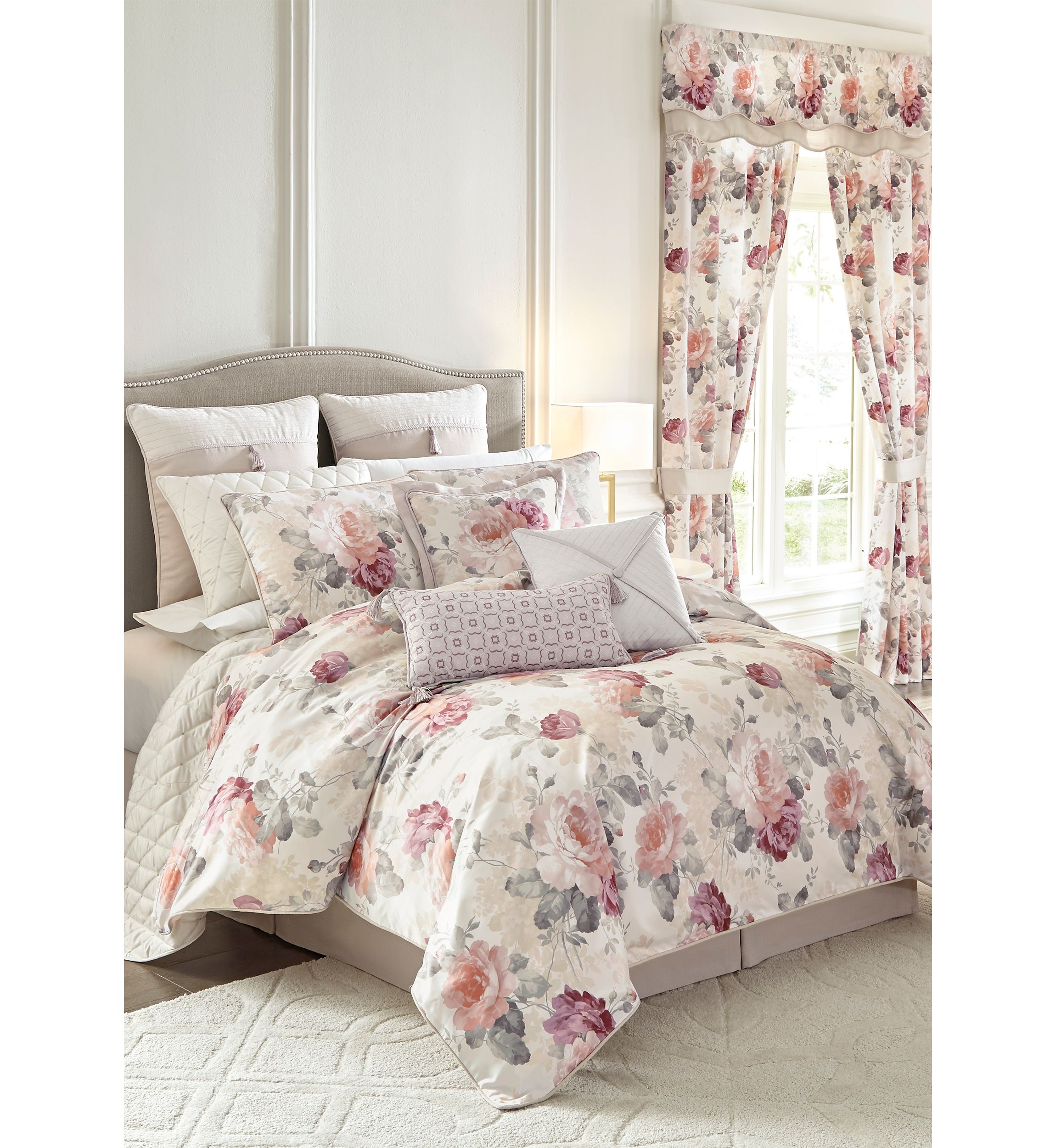Bela Bedding Collection