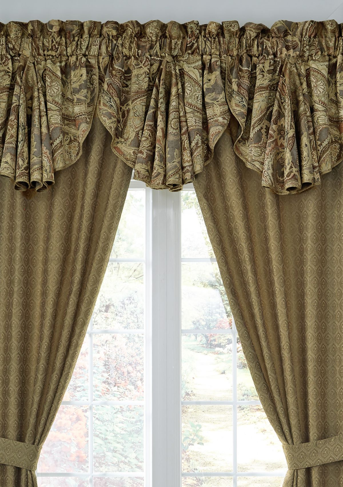 Ashton Circle Valance