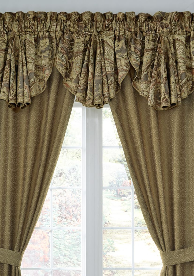 Ashton Circle Valance
