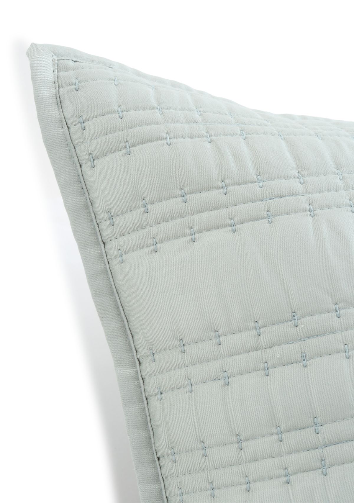 Solid Stitch 3-Piece Quilt Set