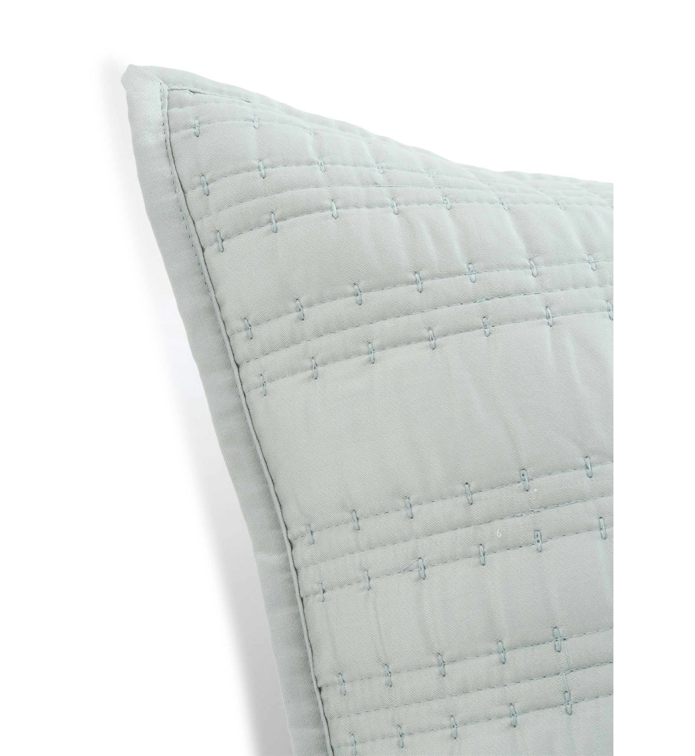 Solid Stitch 3-Piece Quilt Set