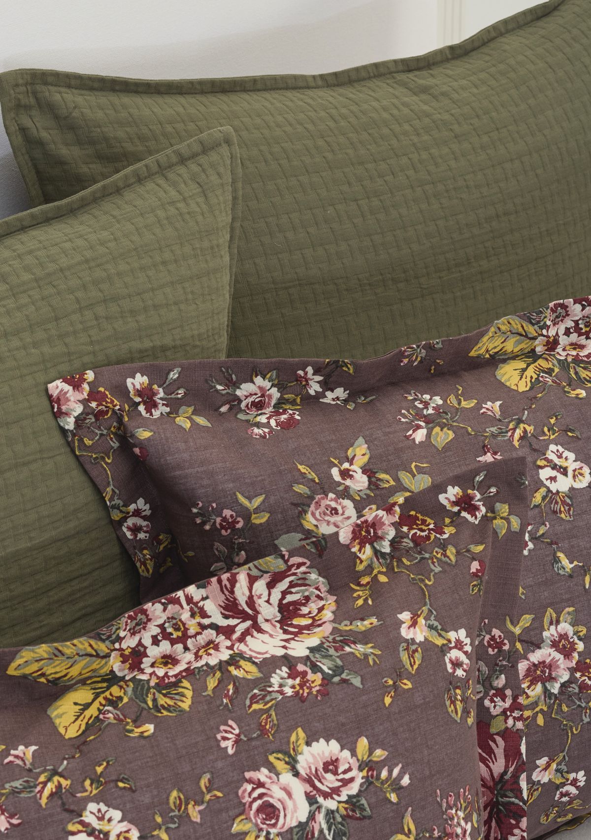 Vintage Floral Comforter Set