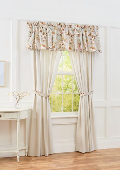 Winter Blooms Valance
