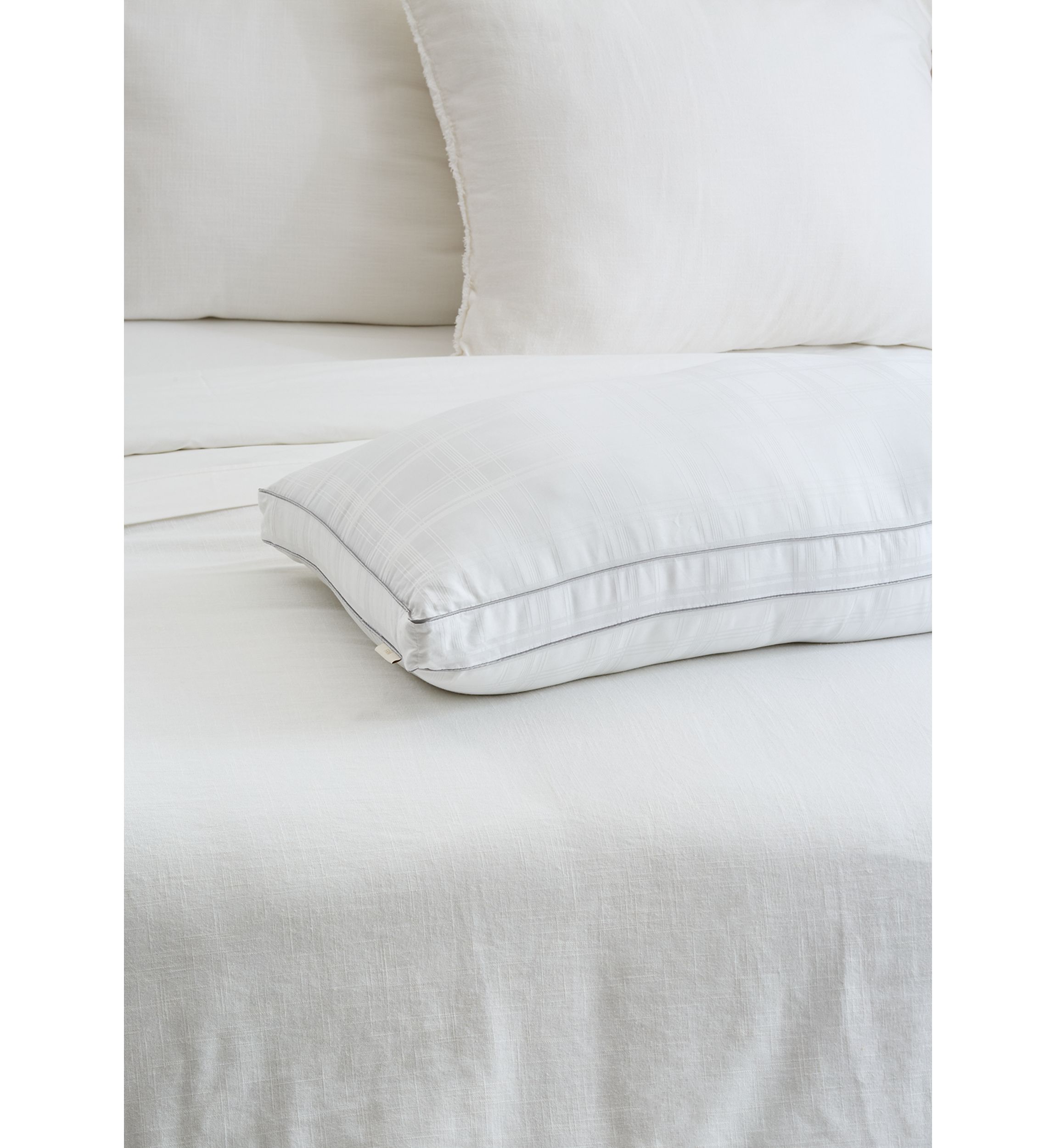 Firm Support Black Sleeper Bed Pillow