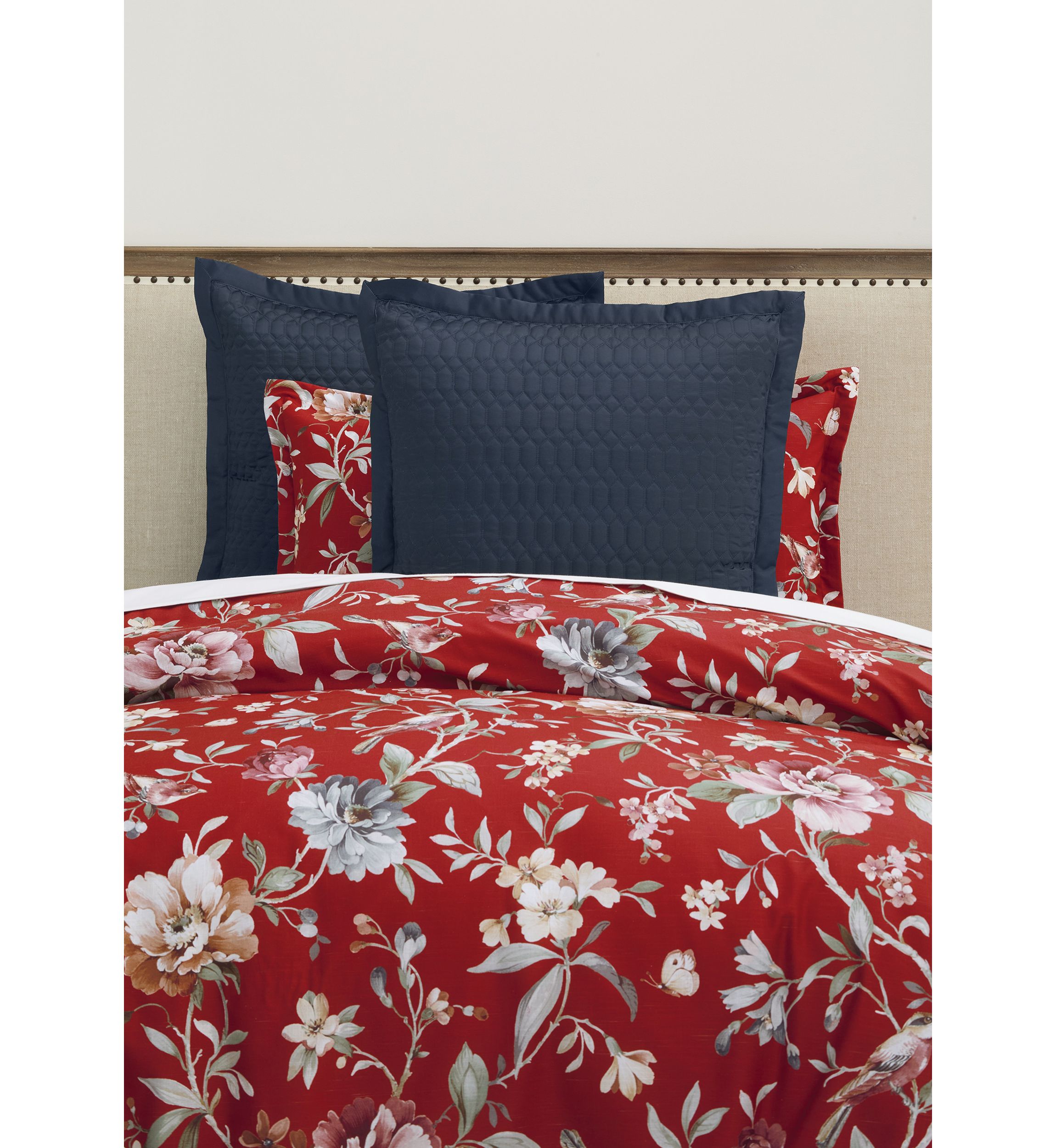 Holiday Garden Comforter Set