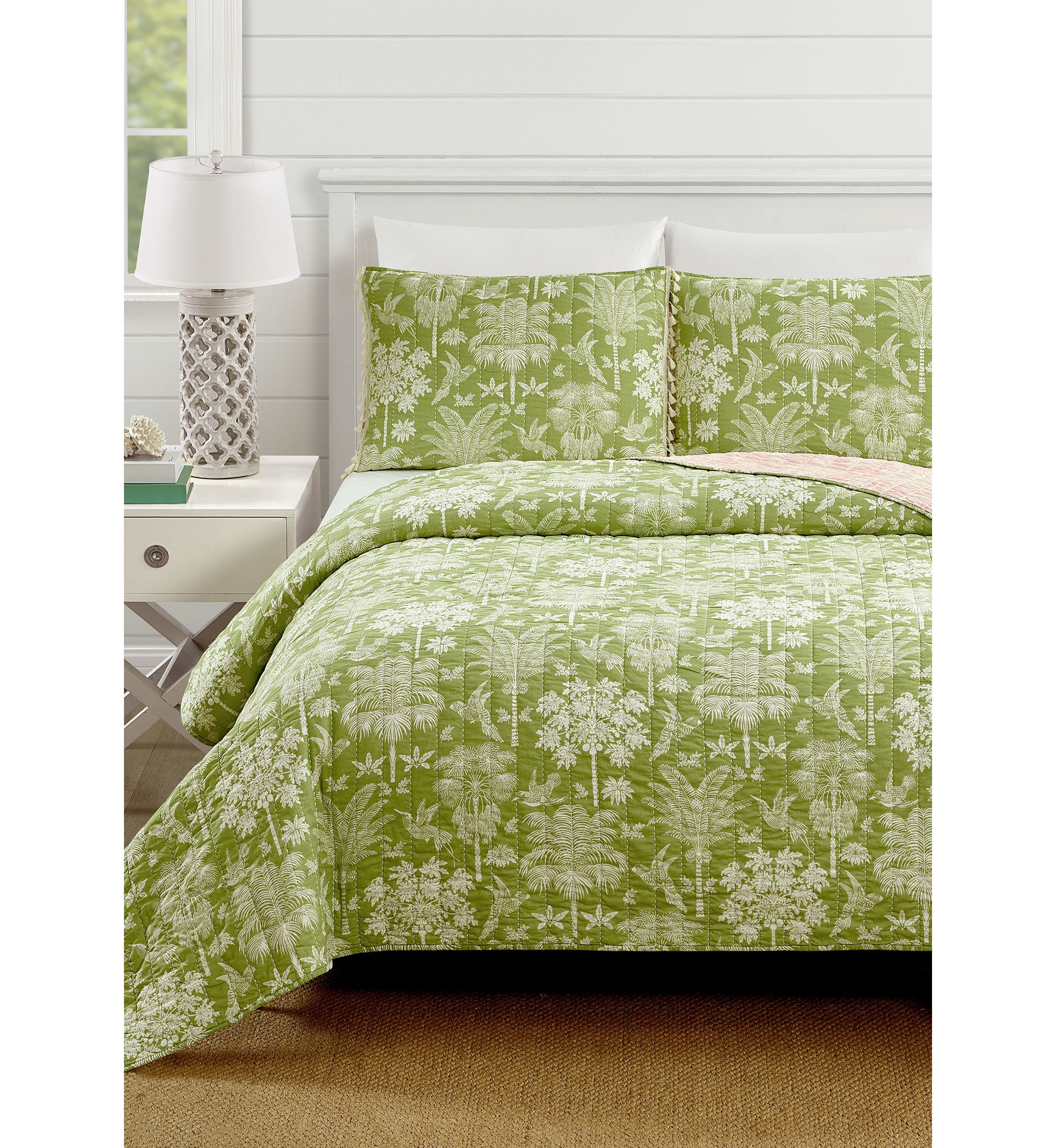 Queenie Palm Royale Quilt Set