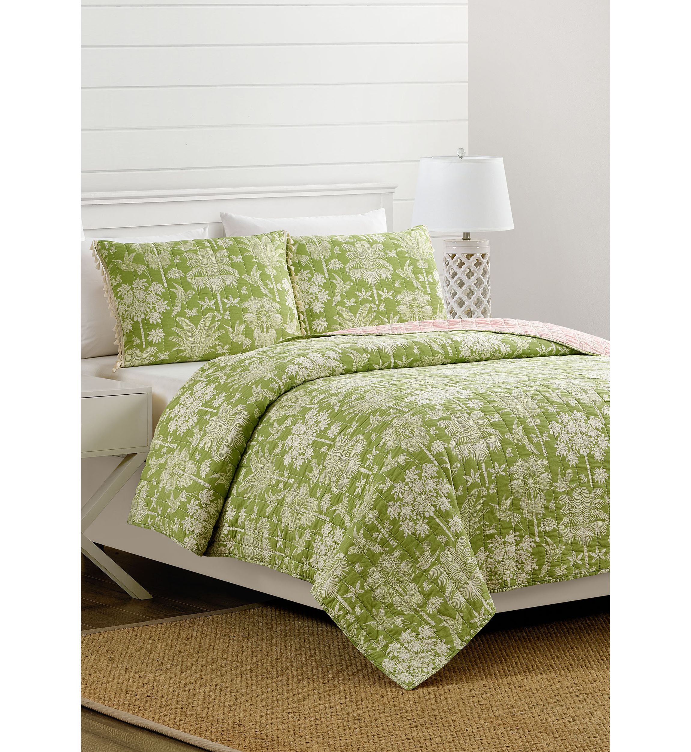 Queenie Palm Royale Quilt Set