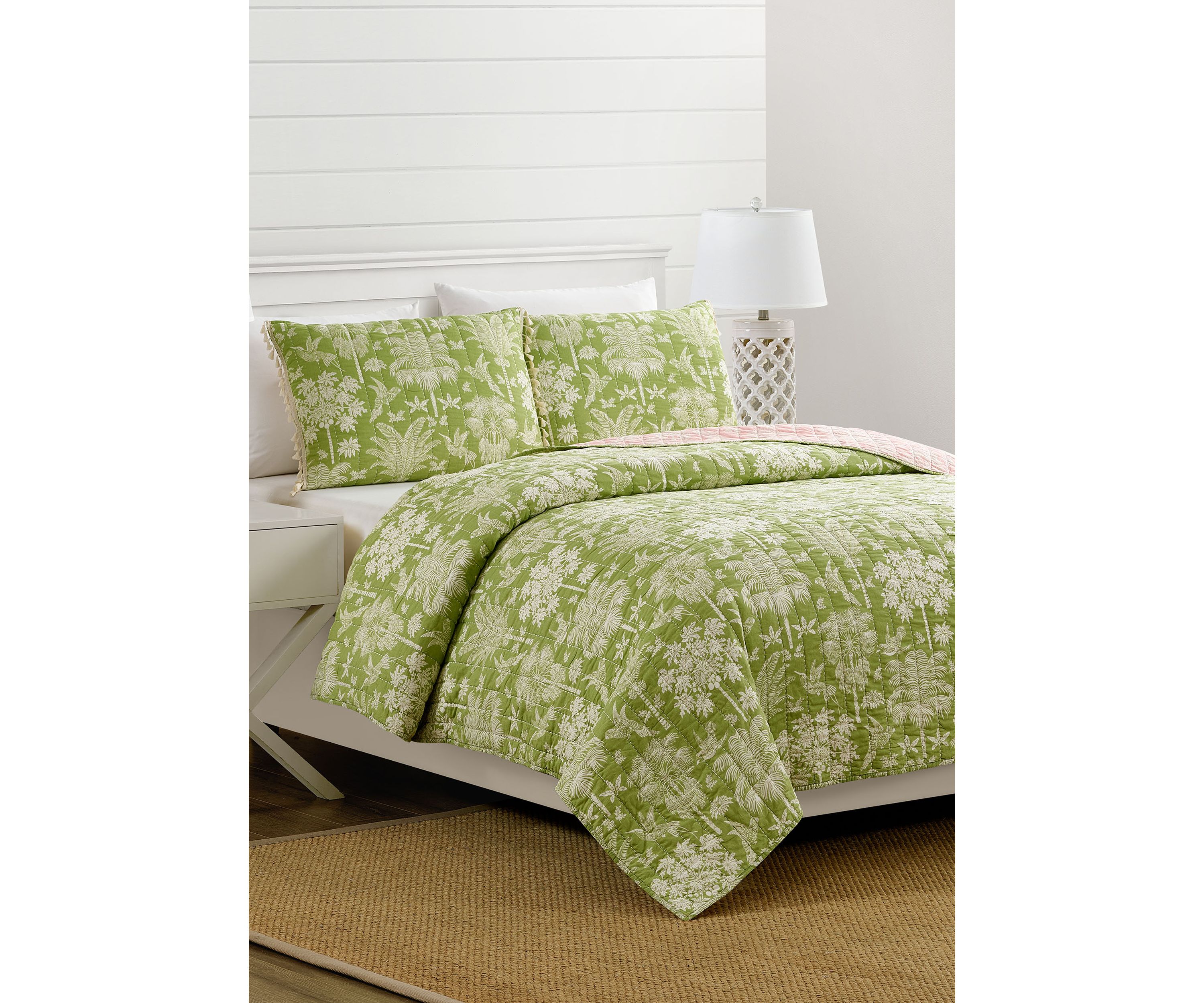 Queenie Palm Royale Quilt Set