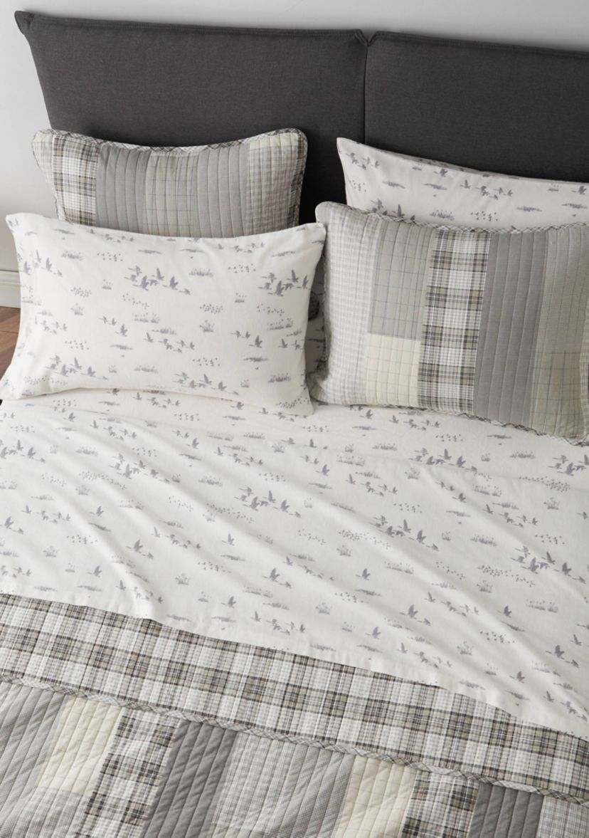Geese Meadow Flannel Sheet Set