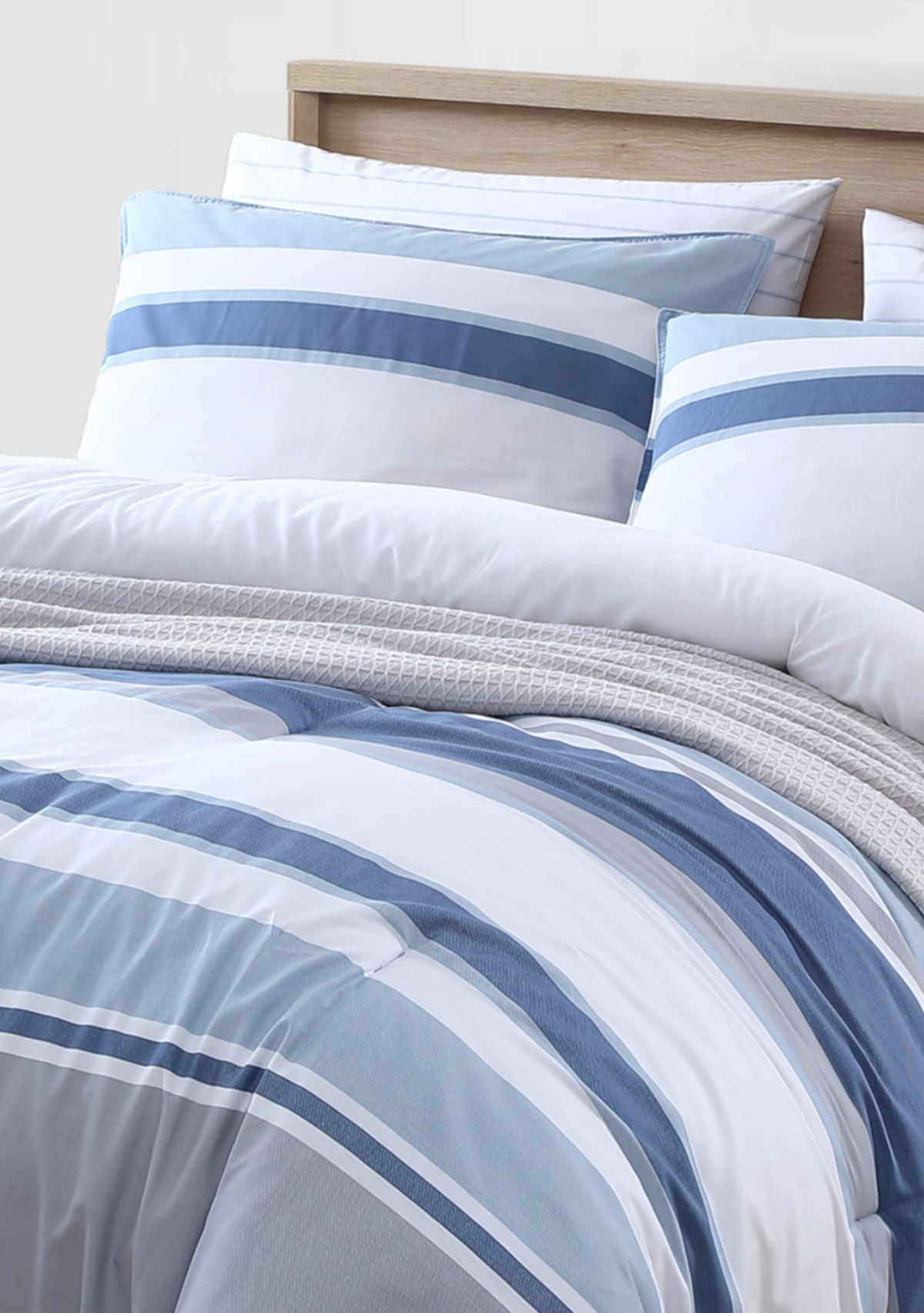 Trimmer 3-Piece Striped Cotton Comforter Set